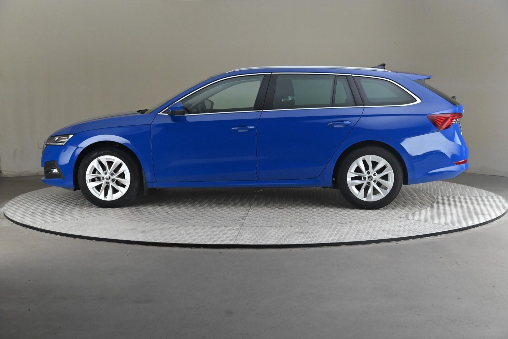 Skoda Octavia Combi 2.0 TDI 115 Style 2024, kuva 4/31