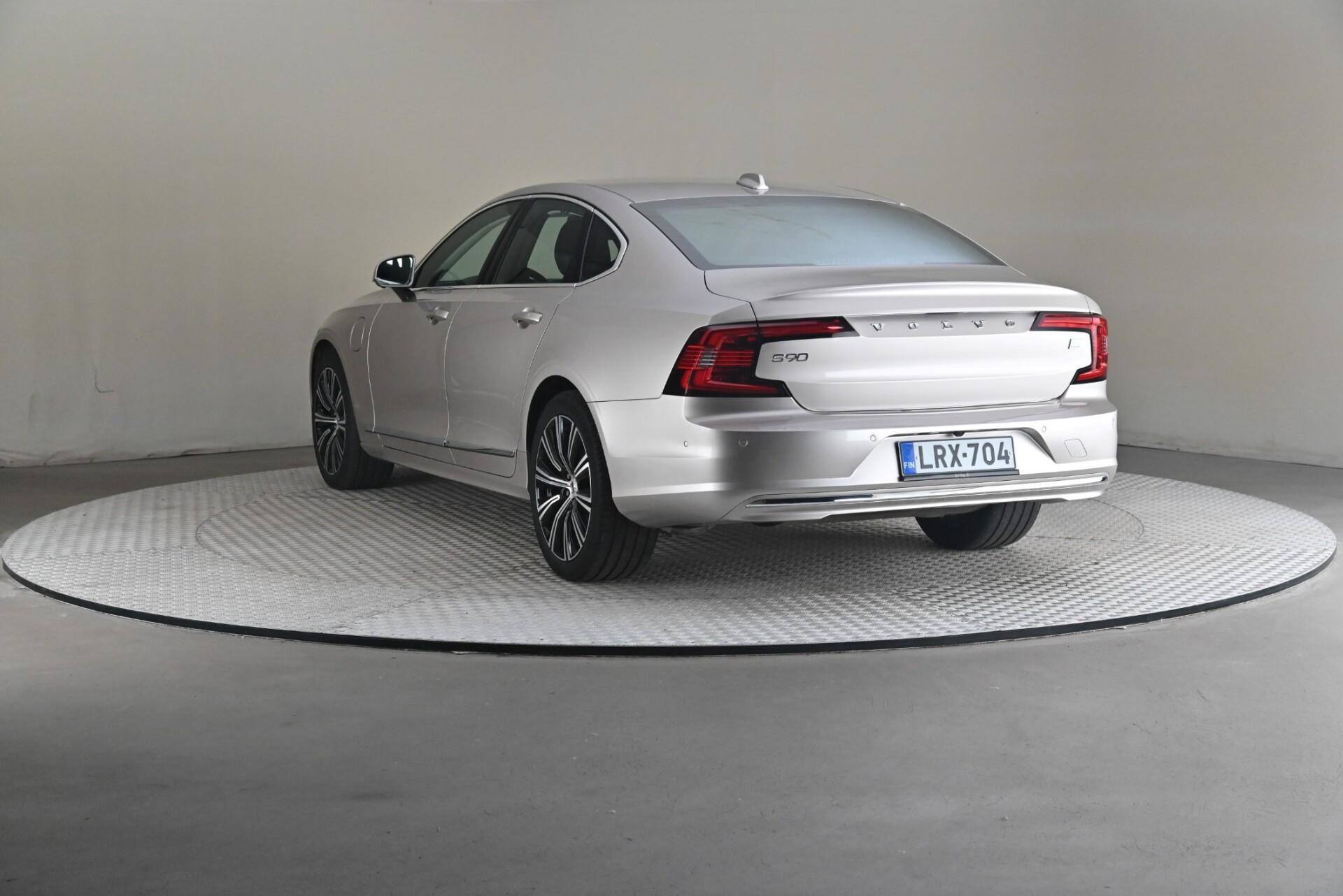 Volvo S90 2023, kuva 2/32