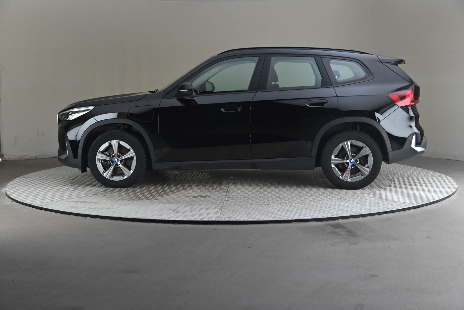 BMW X1 U11 25e xDrive Charged Edition 2023, photo 4/32