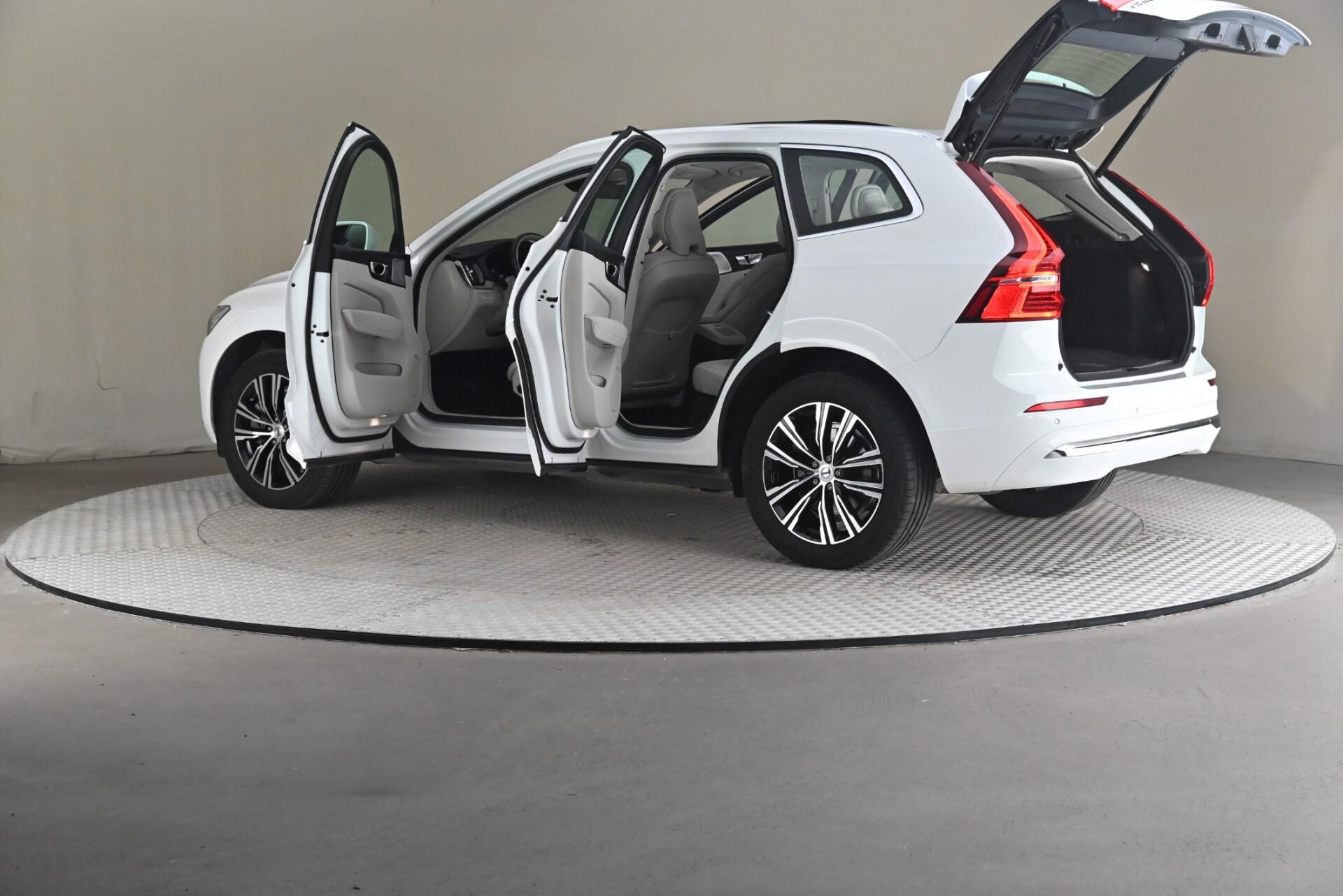 Volvo XC60 2022, kuva 7/31
