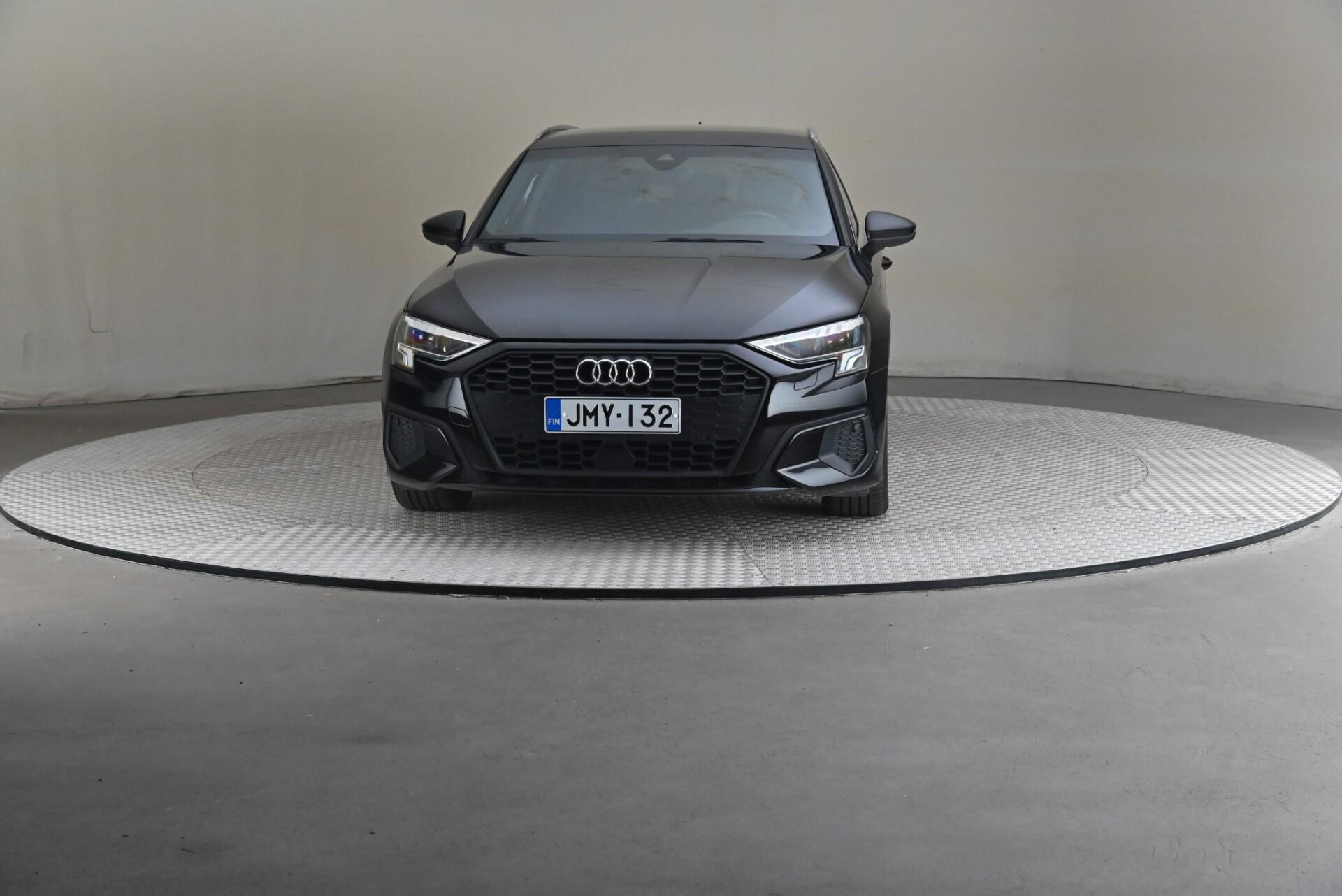 Audi A3 2023, photo 3/30