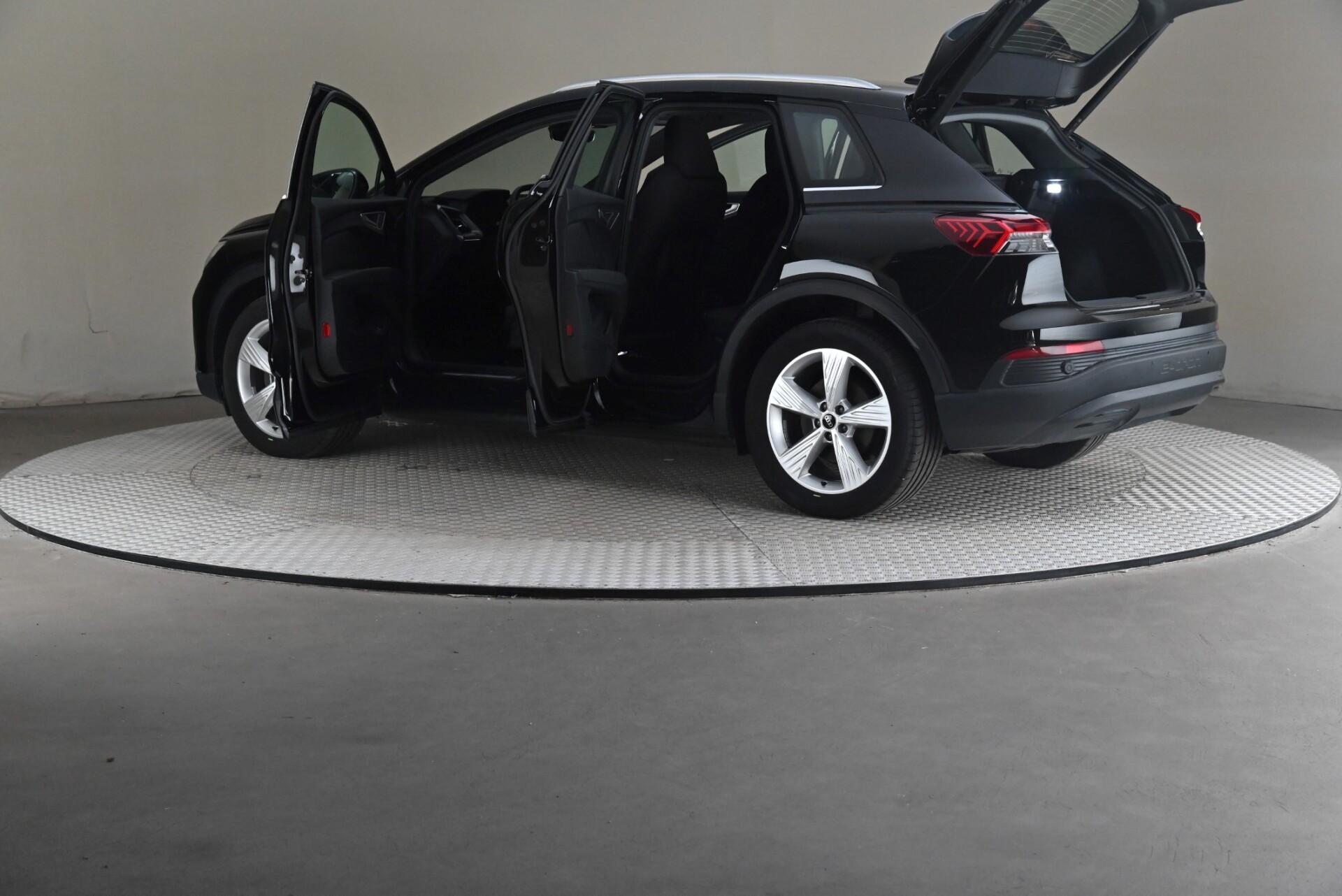 Audi Q4 e-tron 45 e-tron quattro 2023, kuva 7/30
