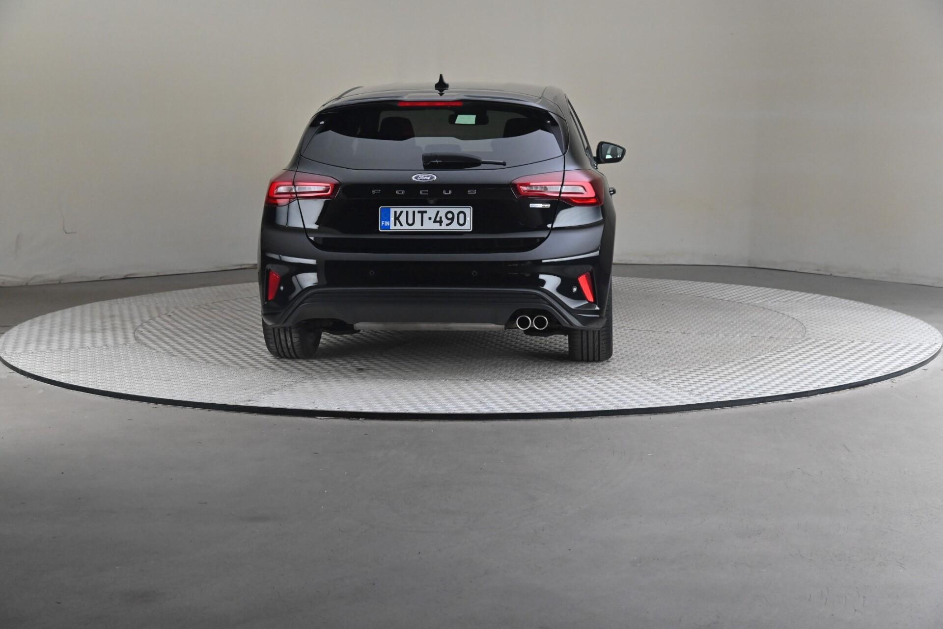 Ford Focus 2022, photo 5/28