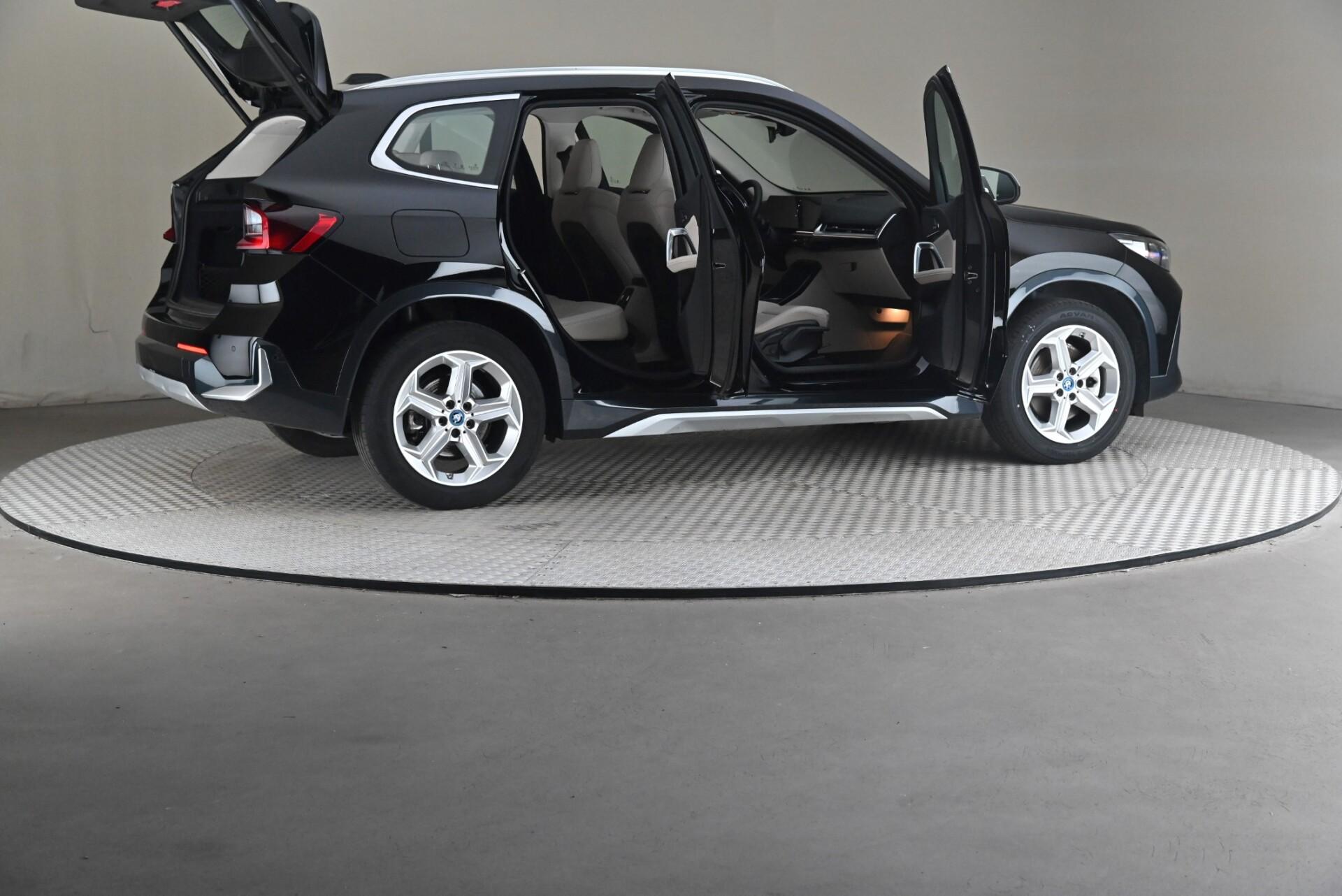 BMW X1 2024, photo 6/32