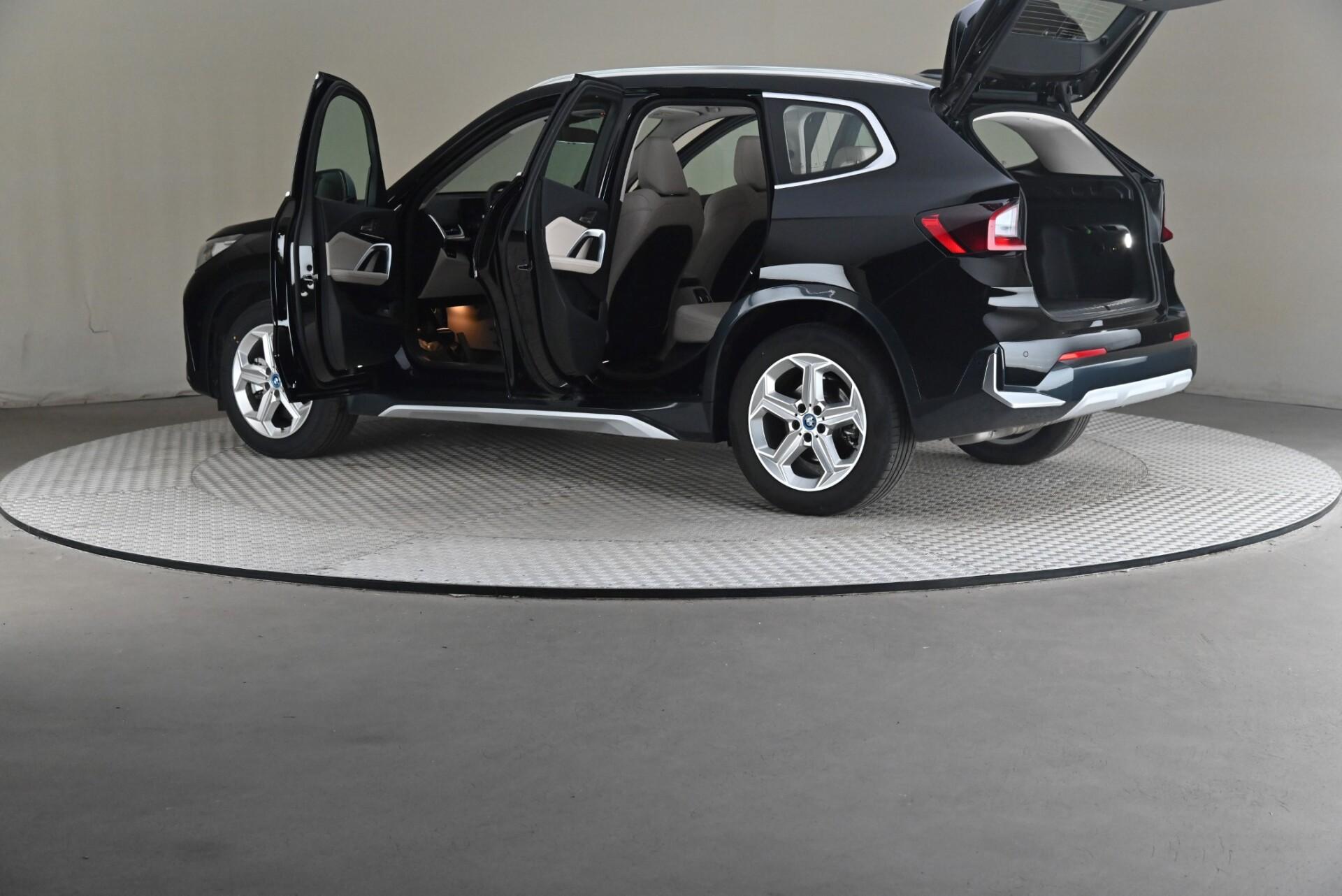 BMW X1 2024, photo 7/32