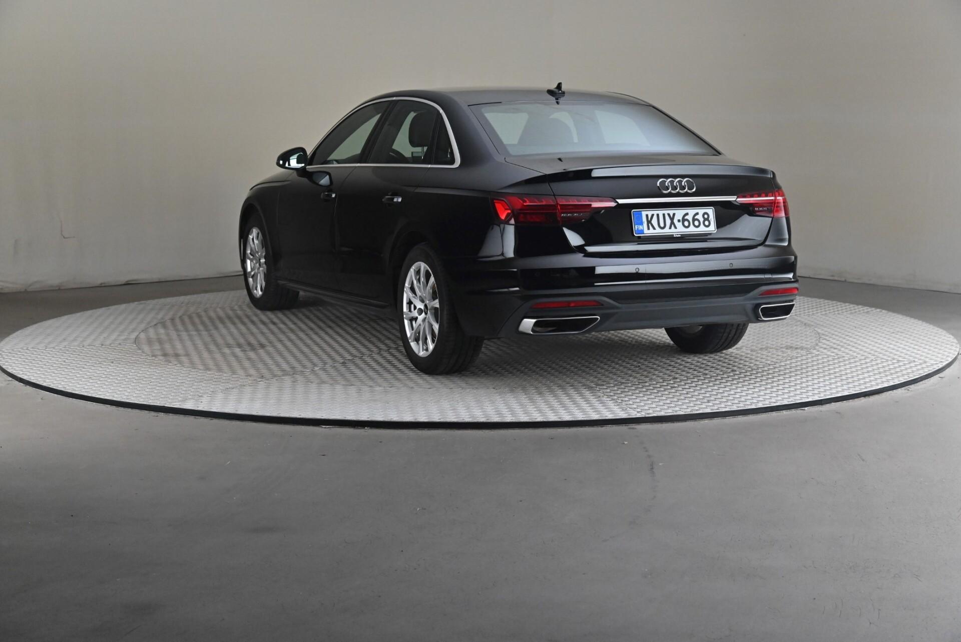 Audi A4 2022, photo 2/26