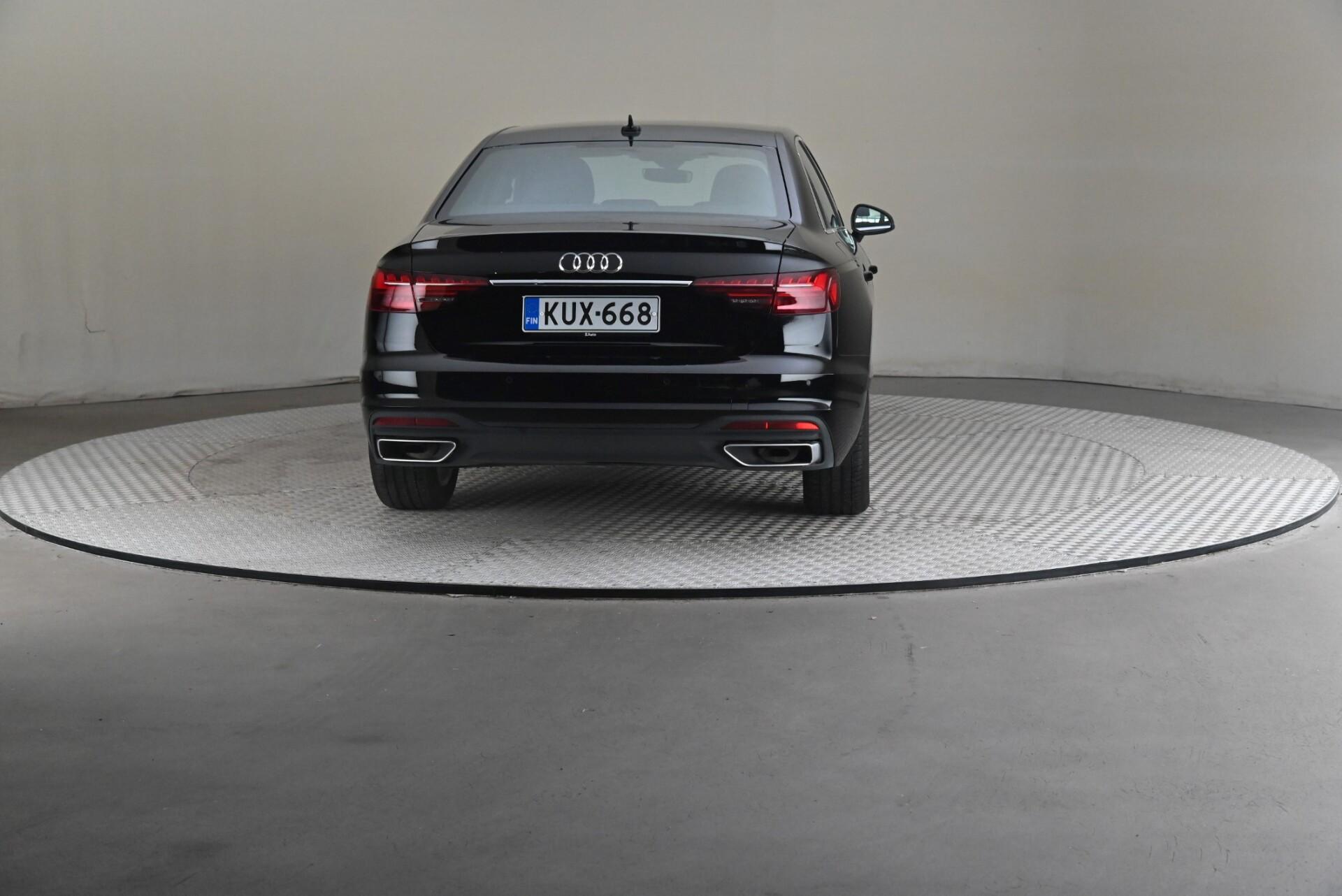 Audi A4 2022, photo 5/26