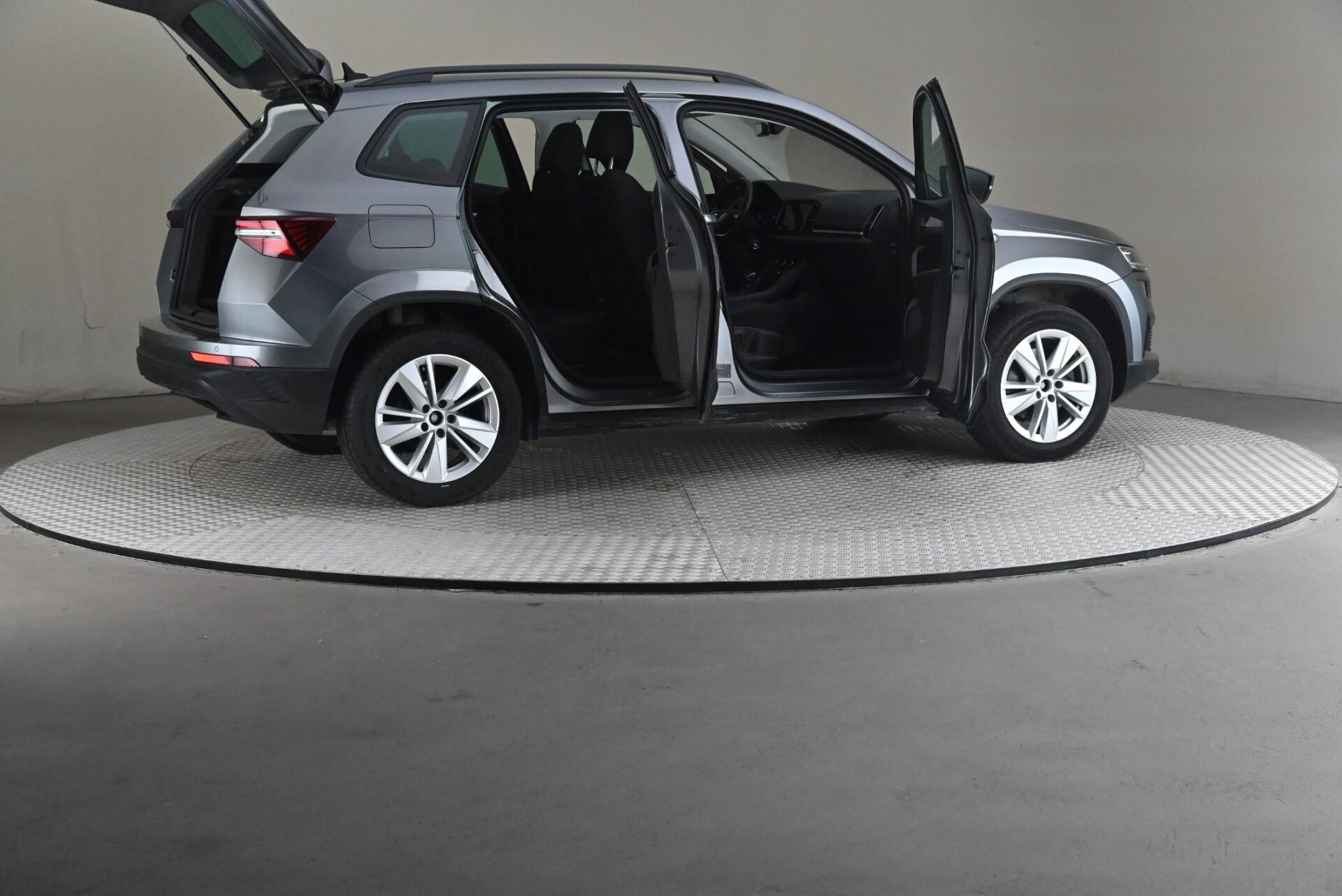Skoda Karoq 2.0 TDI 150 4x4 Ambition DSG 2022, kuva 6/29