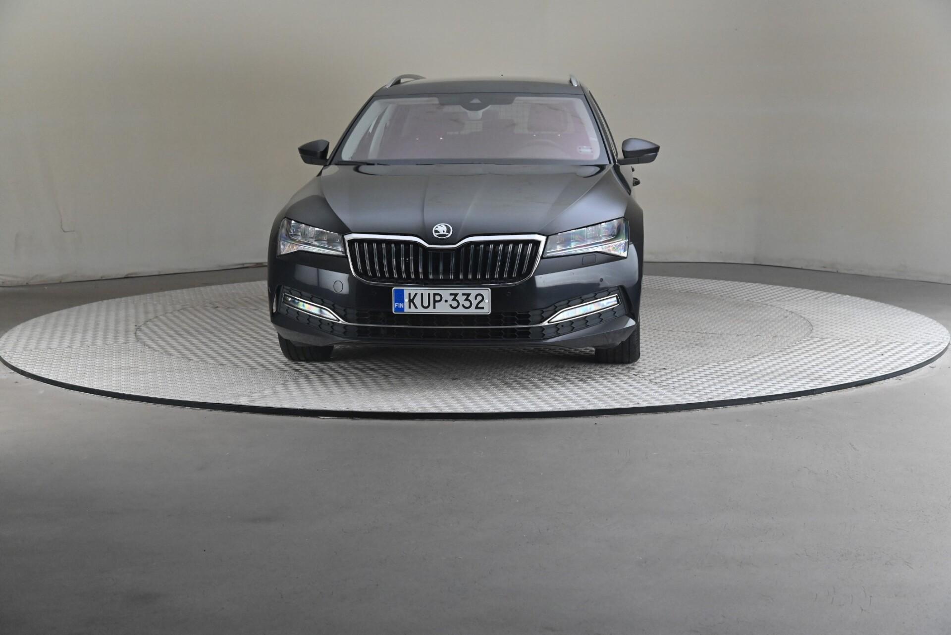 Skoda Superb 2022, kuva 3/34