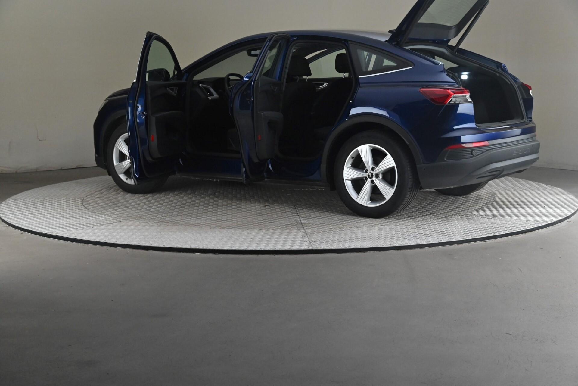 Audi Q4 e-tron 40 e-tron Sportback 2023, photo 7/27