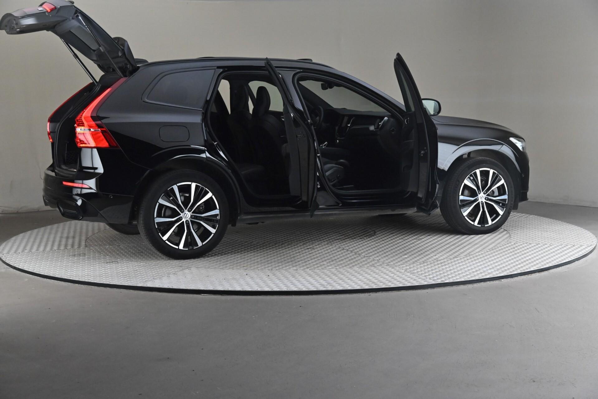 Volvo XC60 2023, kuva 6/31