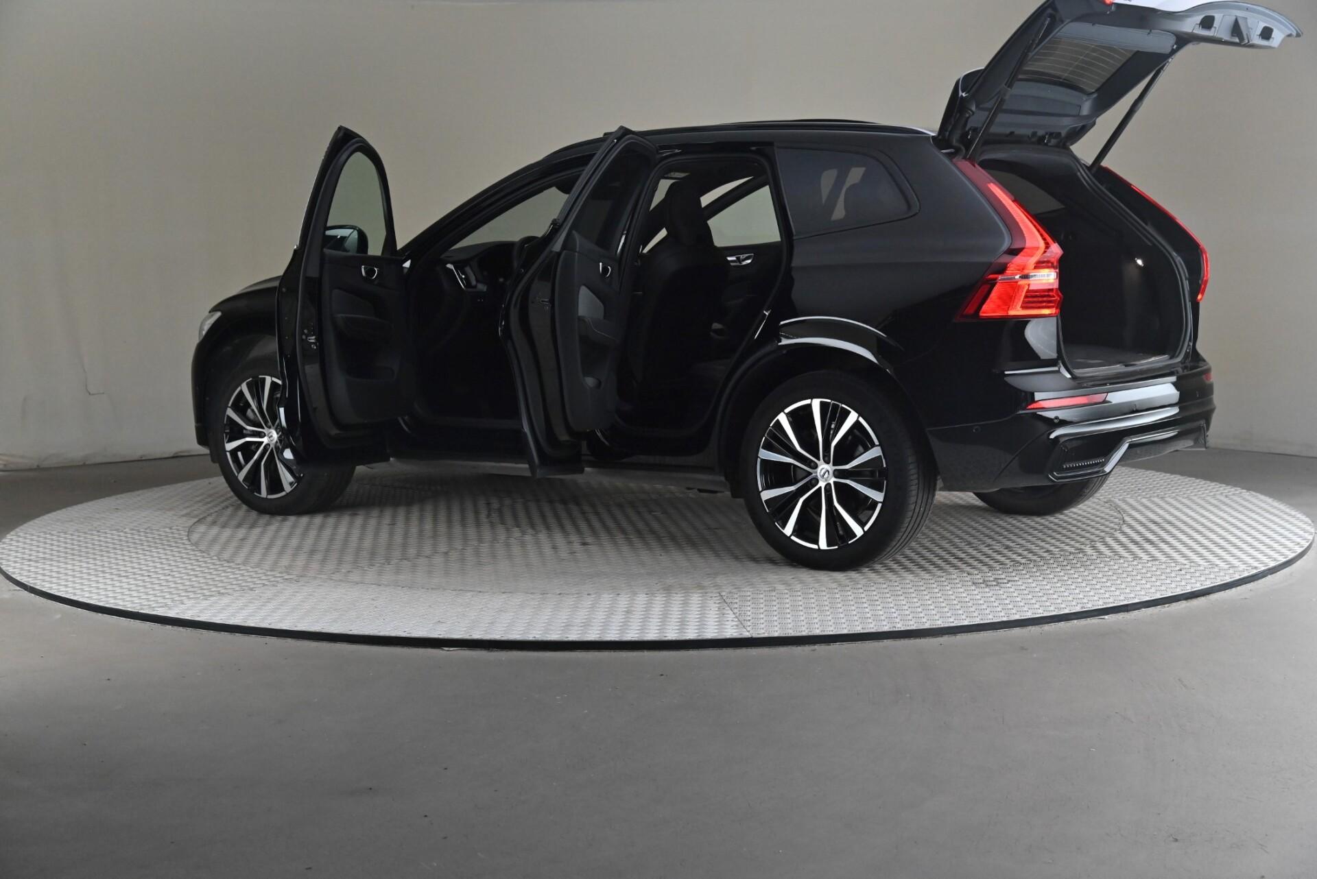 Volvo XC60 2023, kuva 7/31