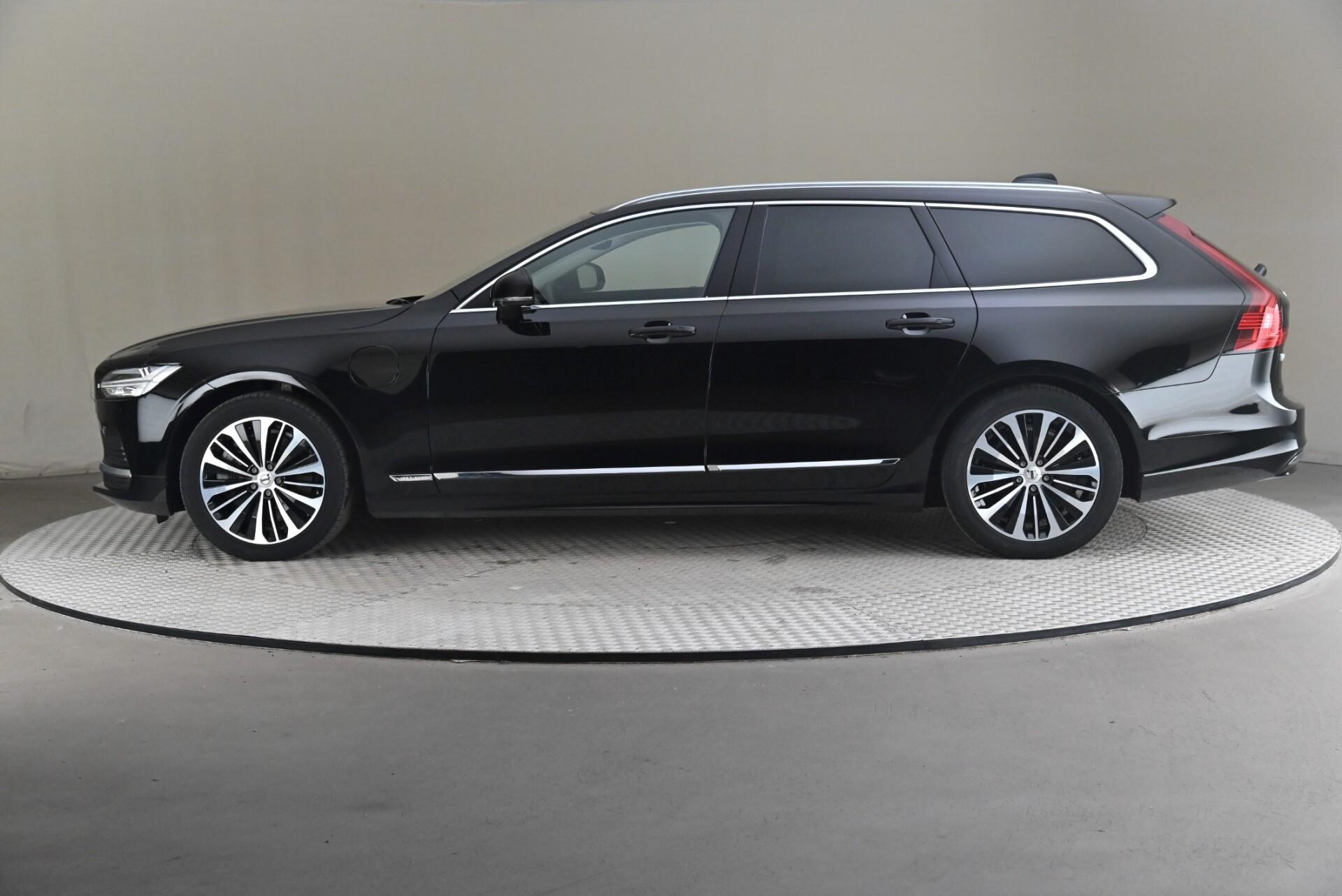 Volvo V90 T6 AWD Long Range Core aut 2022, photo 4/32