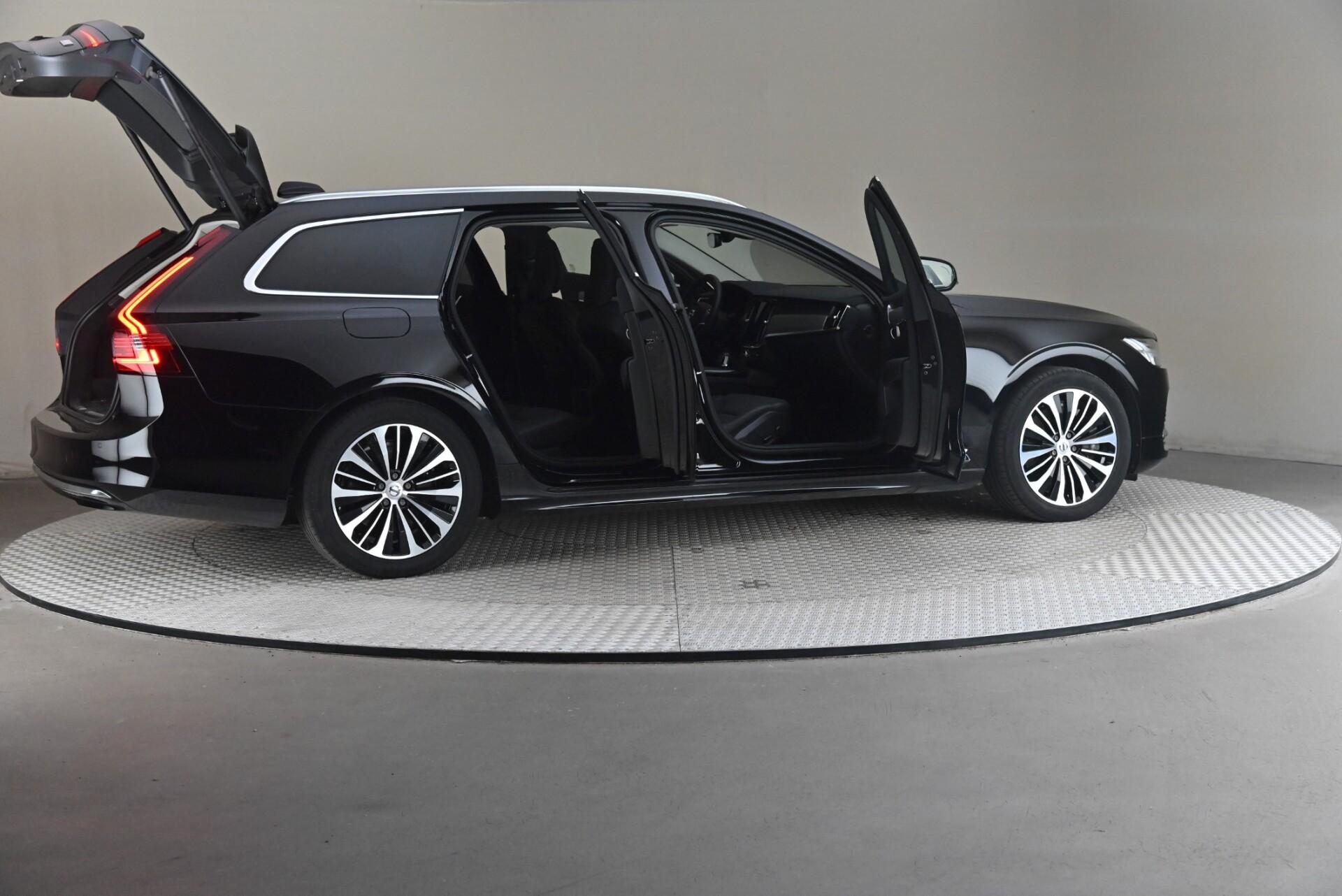 Volvo V90 T6 AWD Long Range Core aut 2022, photo 6/32