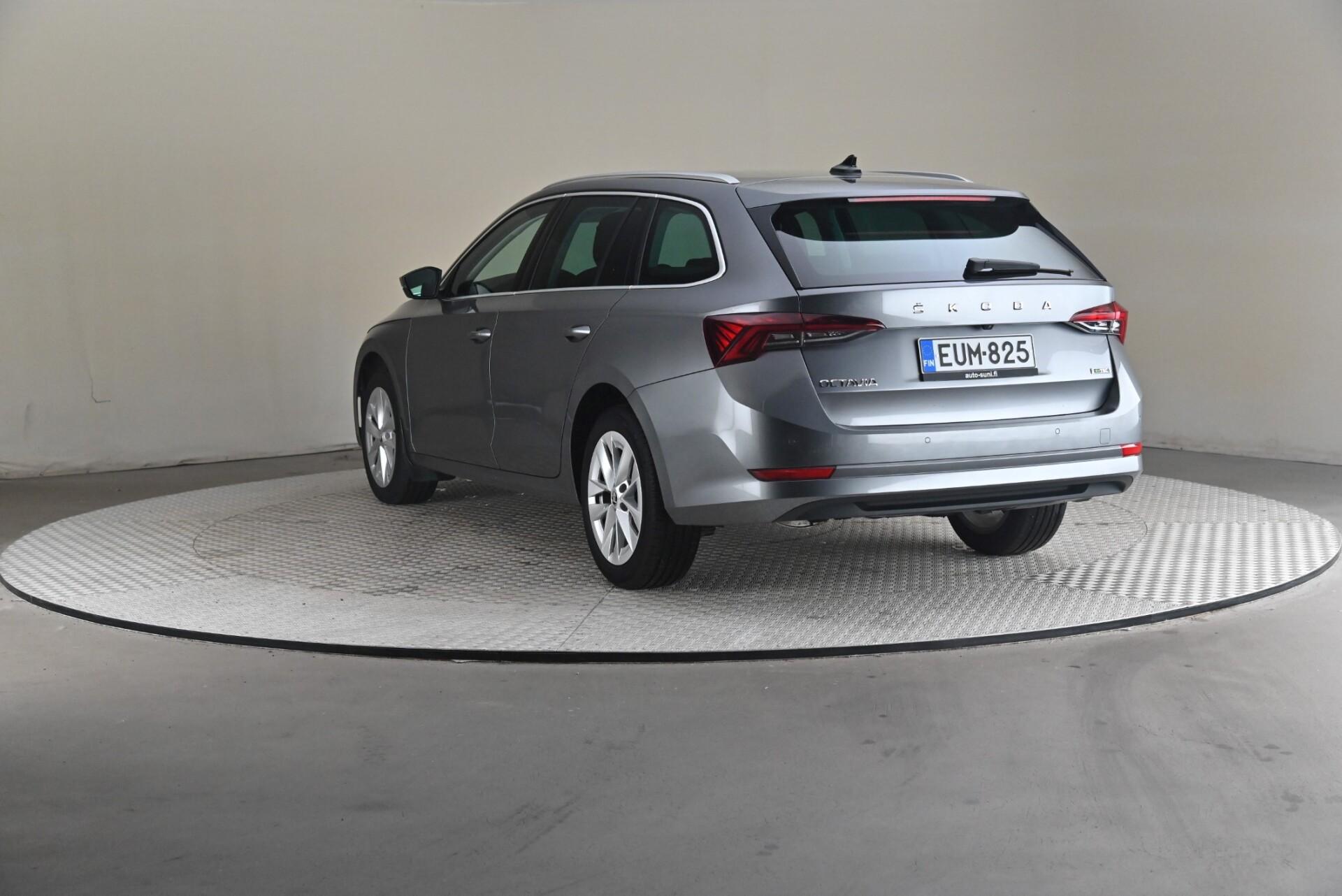 Skoda Octavia 2023, kuva 2/29