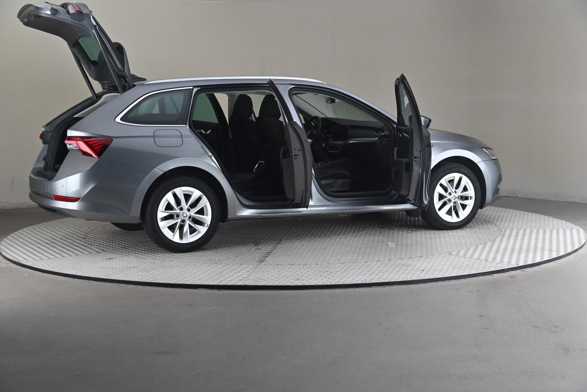 Skoda Octavia 2023, kuva 6/29