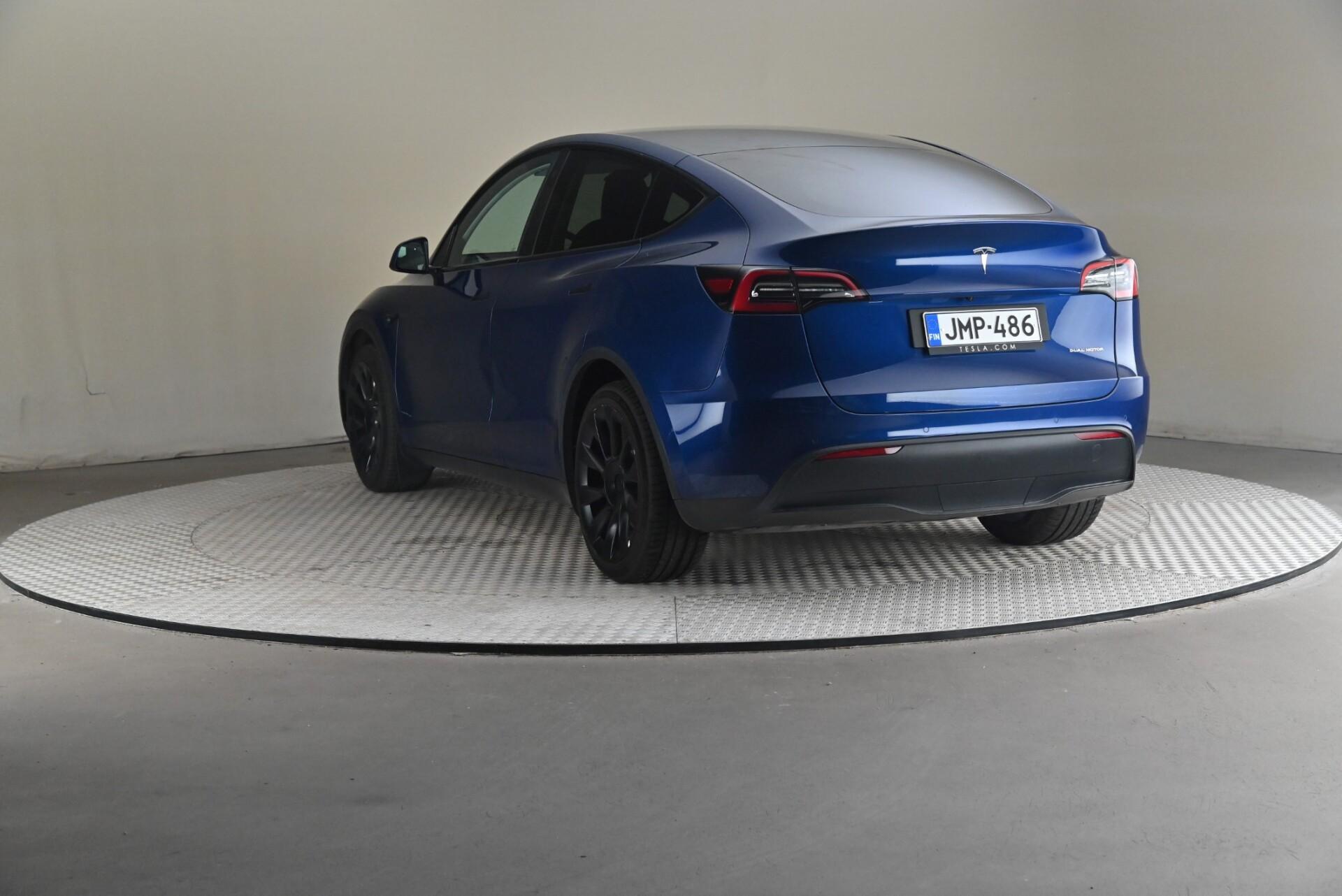 Tesla Model Y Long Range AWD 2022, photo 2/32