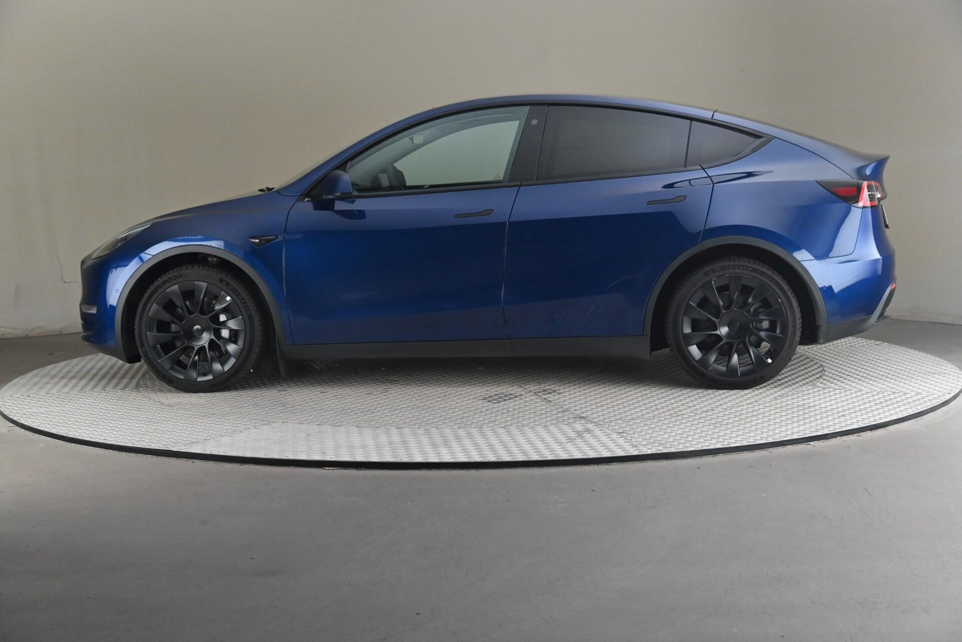 Tesla Model Y Long Range AWD 2022, photo 4/32