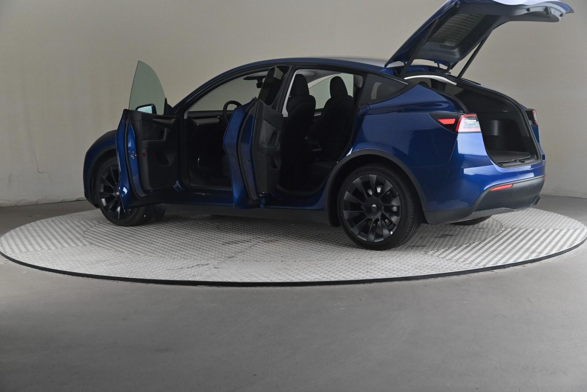 Tesla Model Y Long Range AWD 2022, photo 7/32