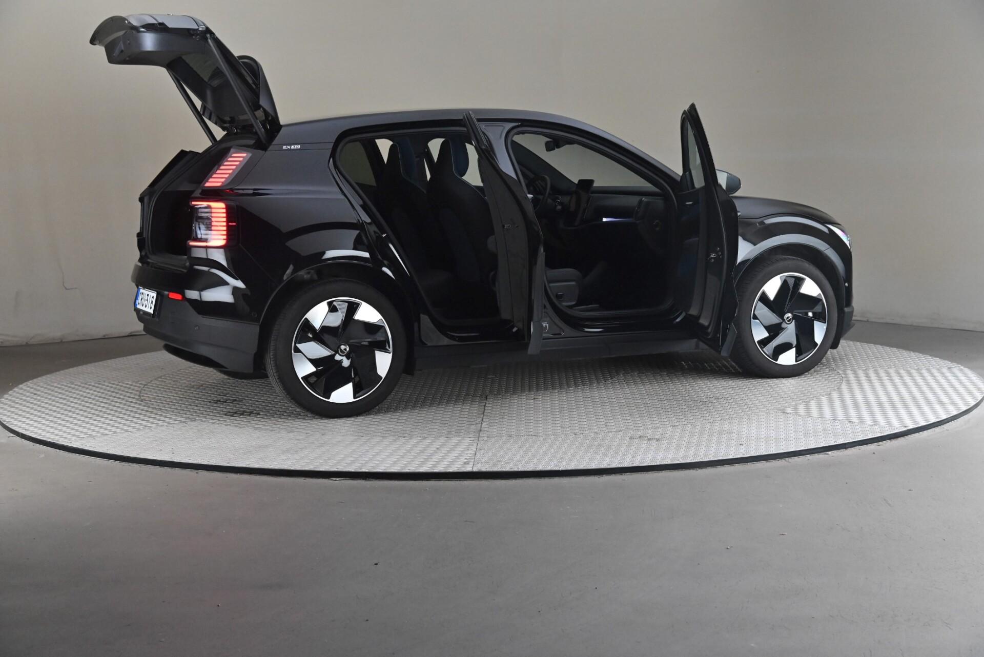 Volvo EX30 Twin Performance Ultra 2024, kuva 6/31