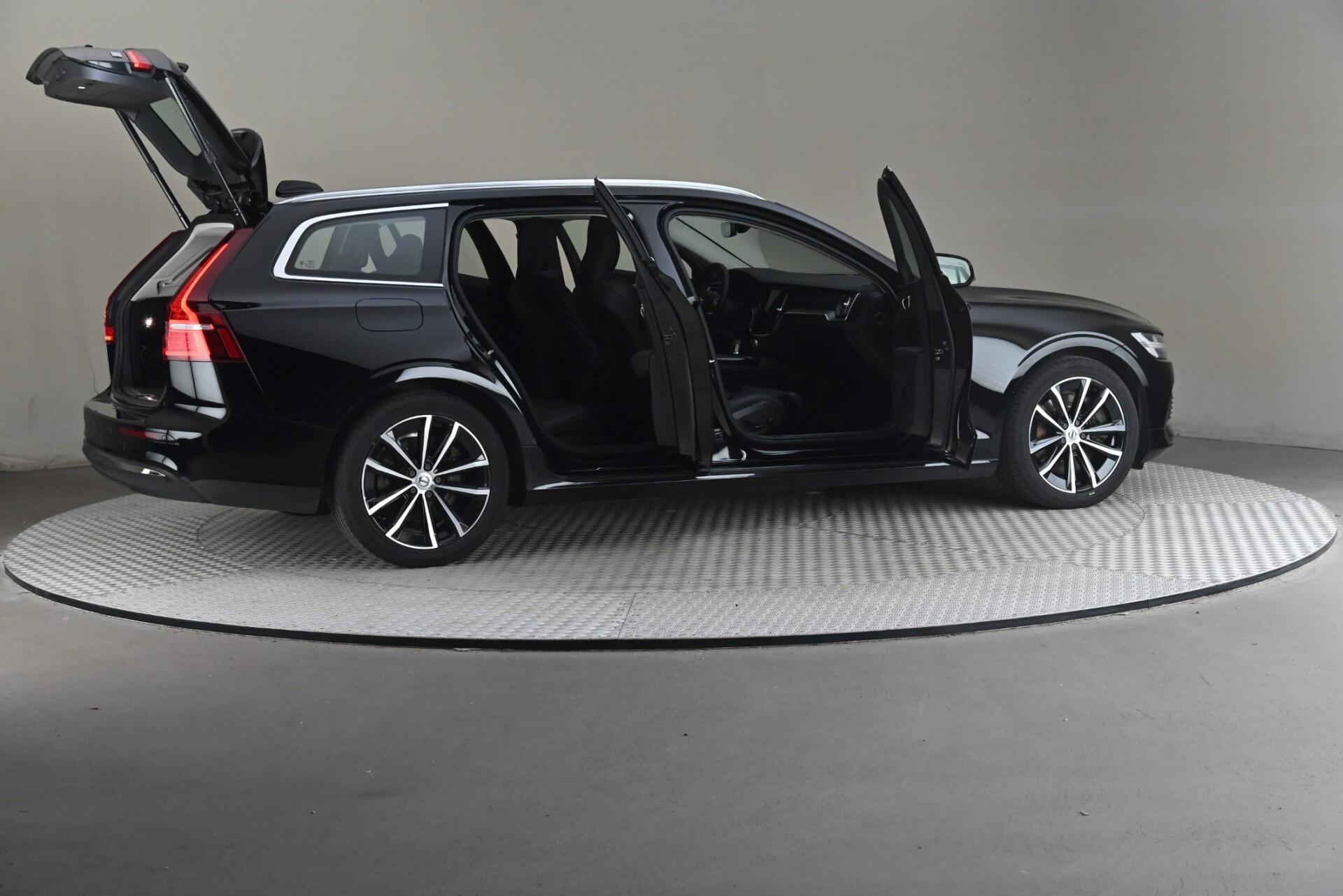 Volvo V60 T6 AWD Long Range Plus Bright 2023, kuva 6/29