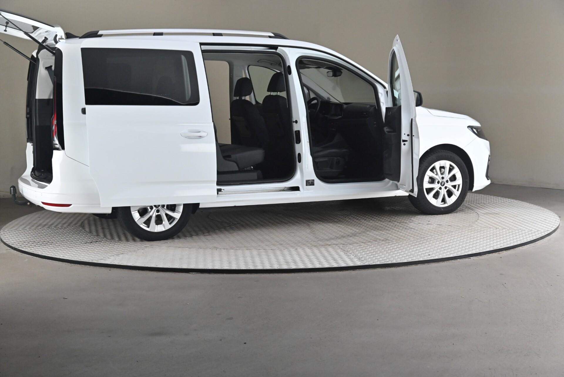 Ford Grand Tourneo Connect 2022, photo 6/31