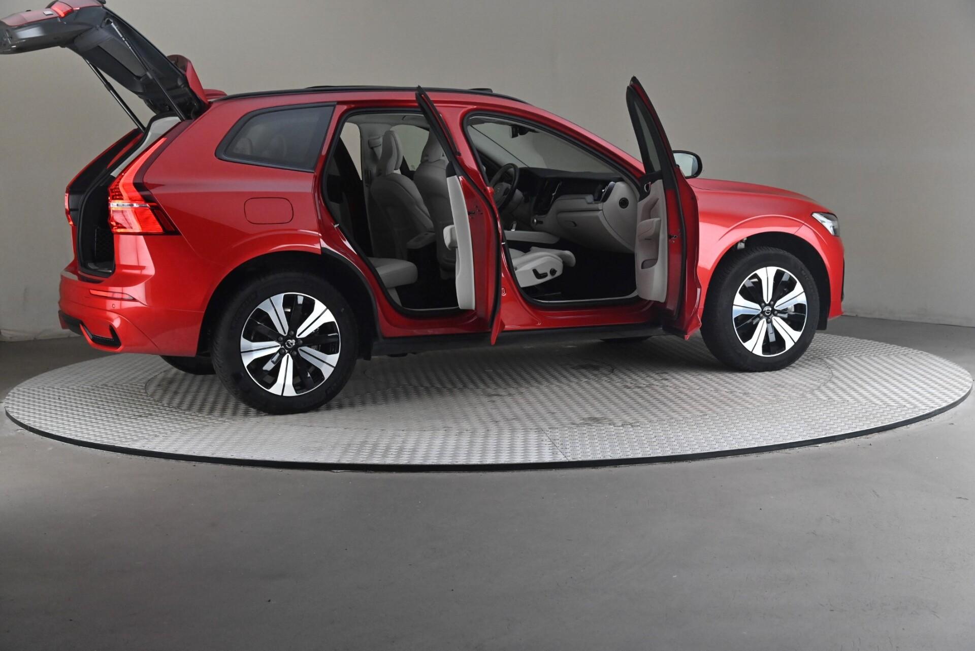 Volvo XC60 2024, kuva 6/31