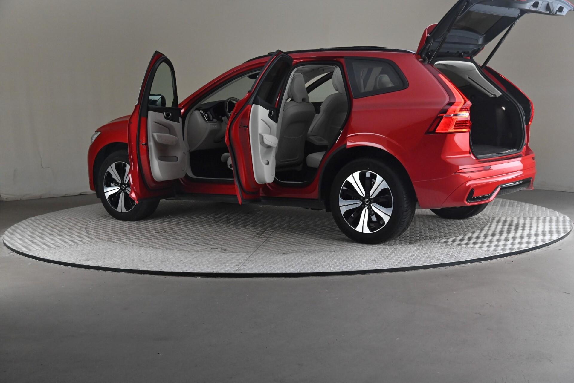 Volvo XC60 2024, kuva 7/31