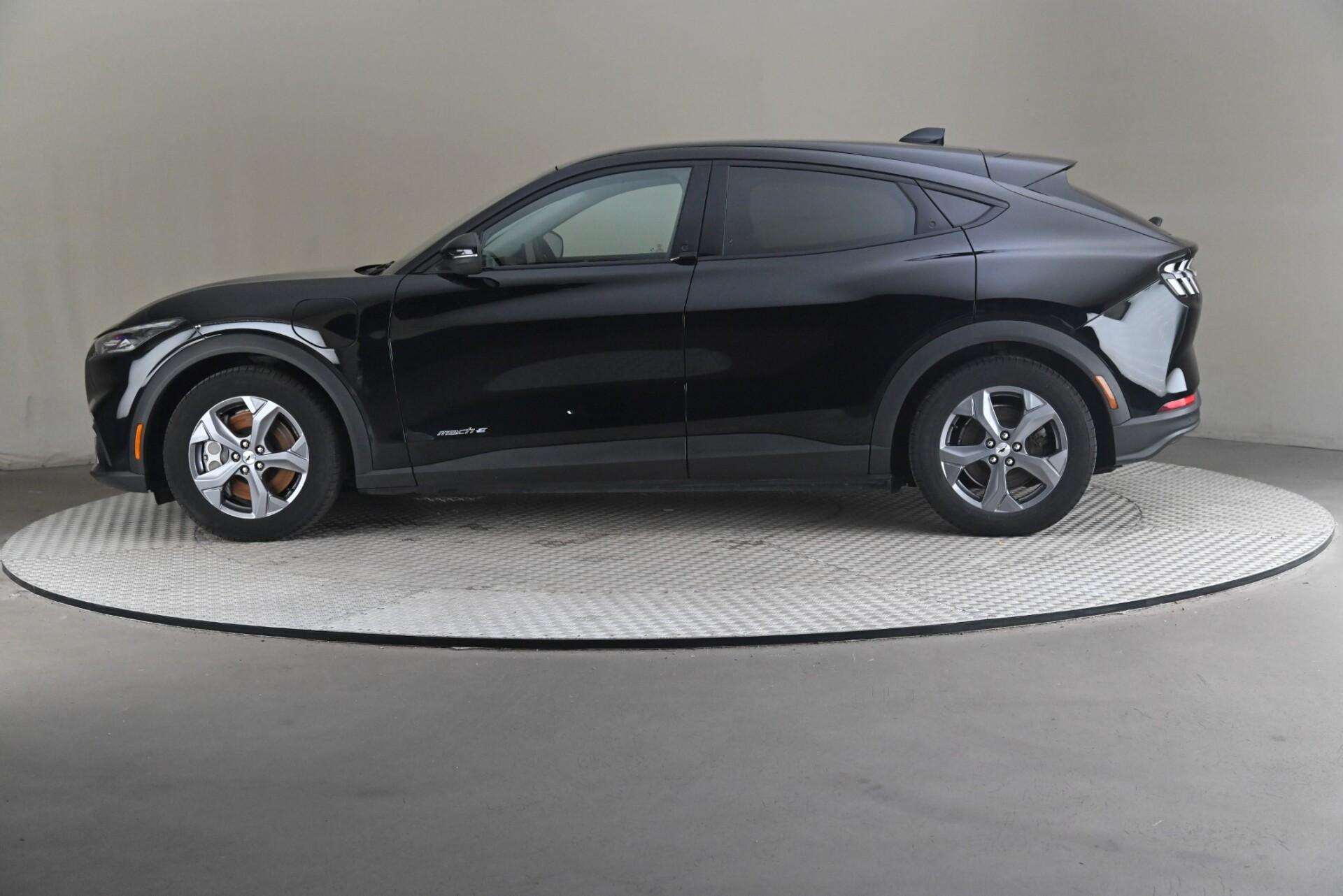 Ford Mustang Mach-E 2022, kuva 4/32