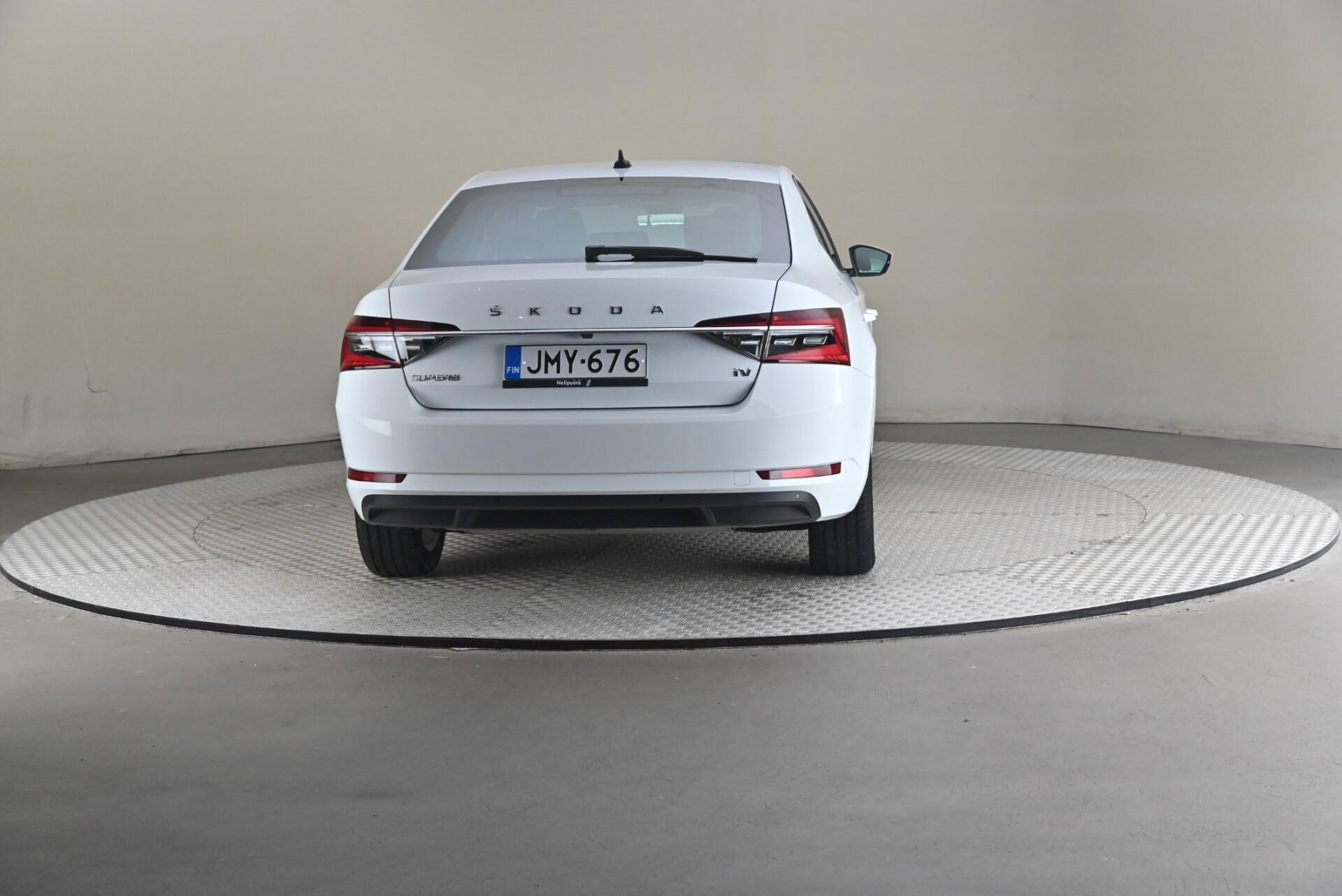 Skoda Superb 2023, kuva 5/31