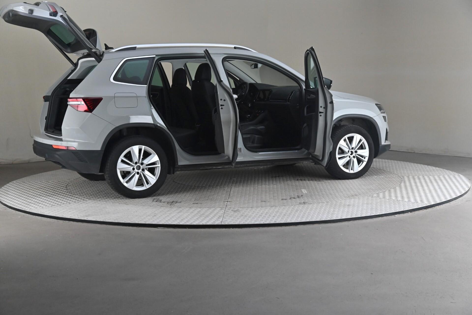 Skoda Karoq 1.5 TSI Style DSG 2022, kuva 6/31