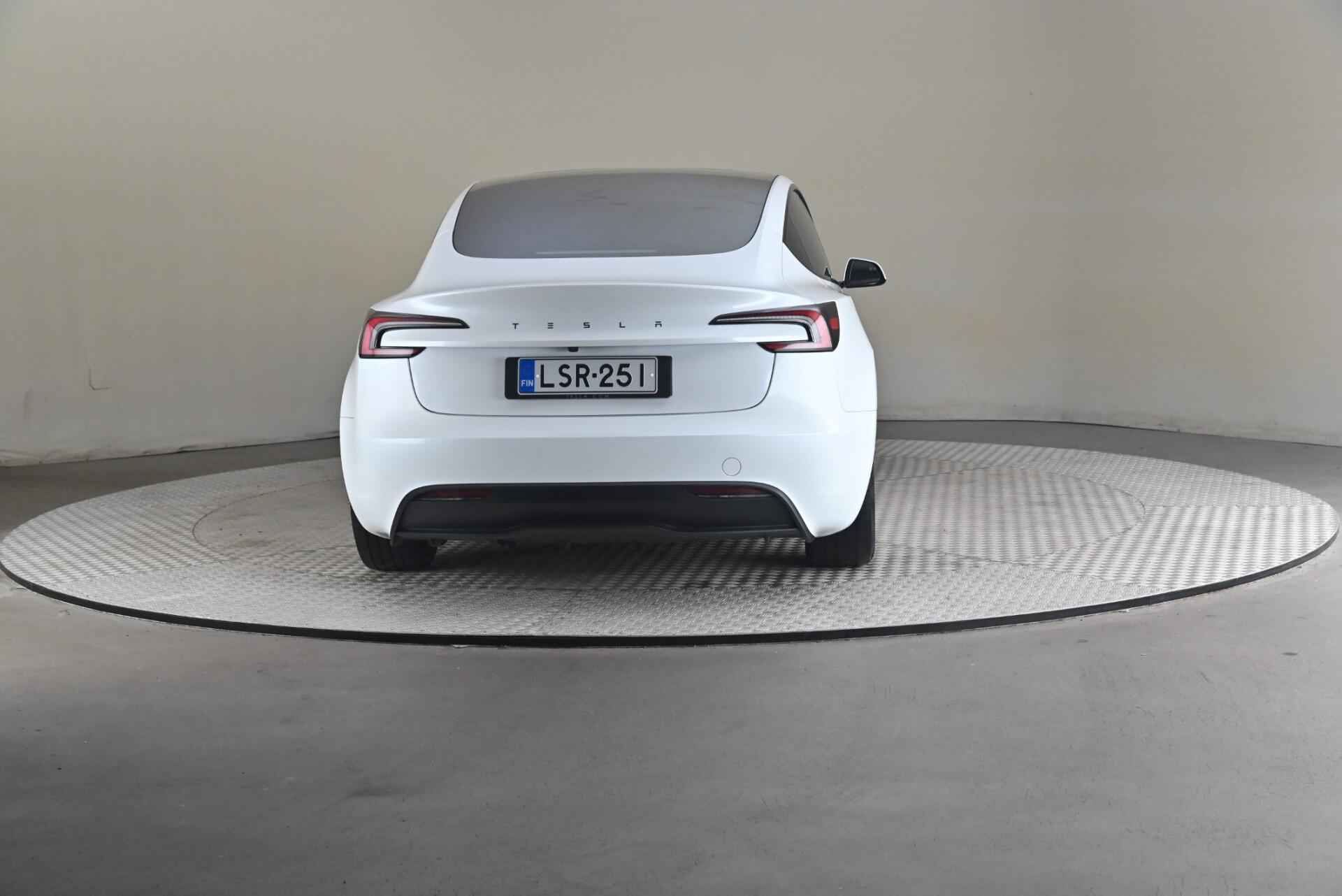 Tesla Model 3 RWD 2024, kuva 5/28
