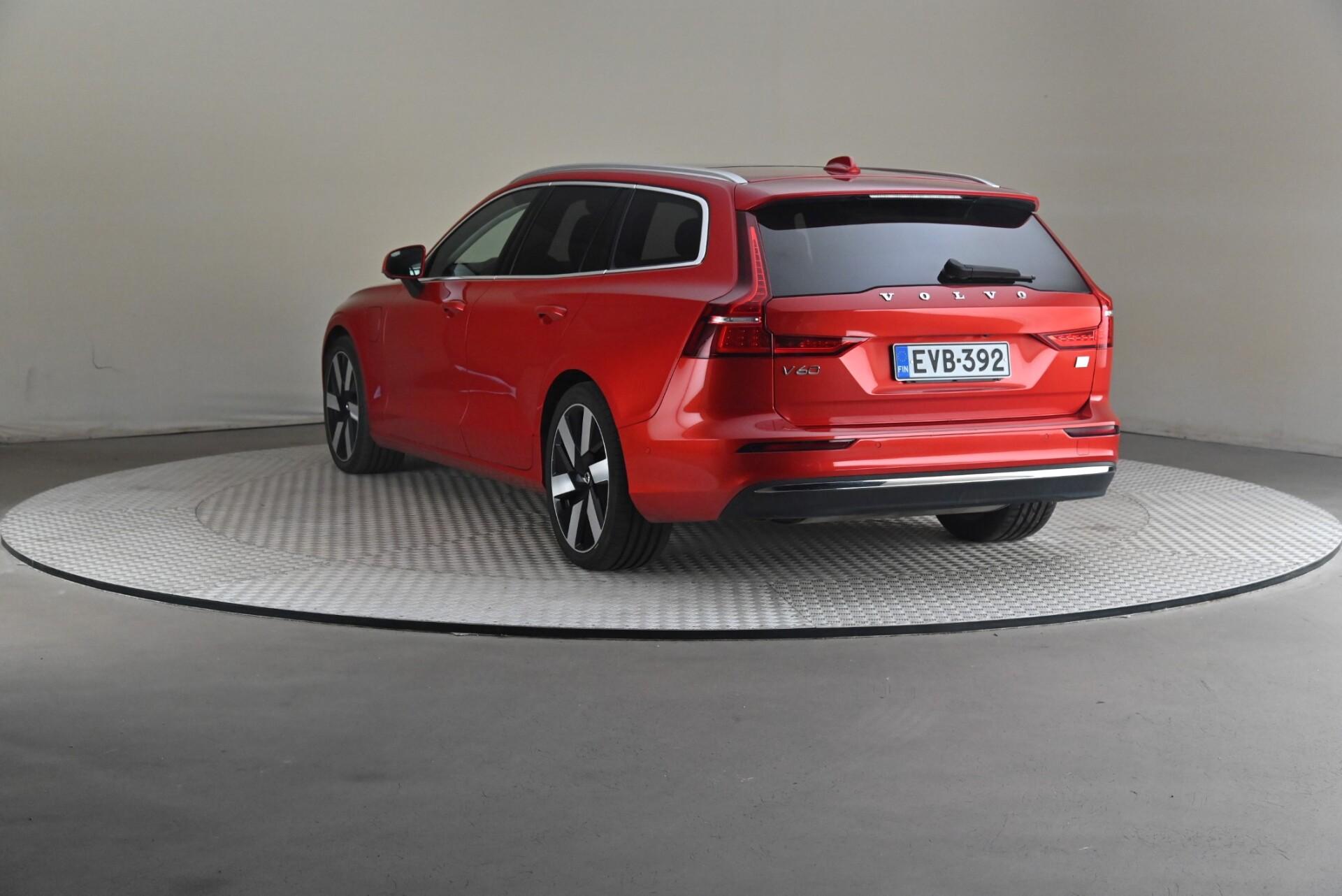 Volvo V60 2024, bild 2/33