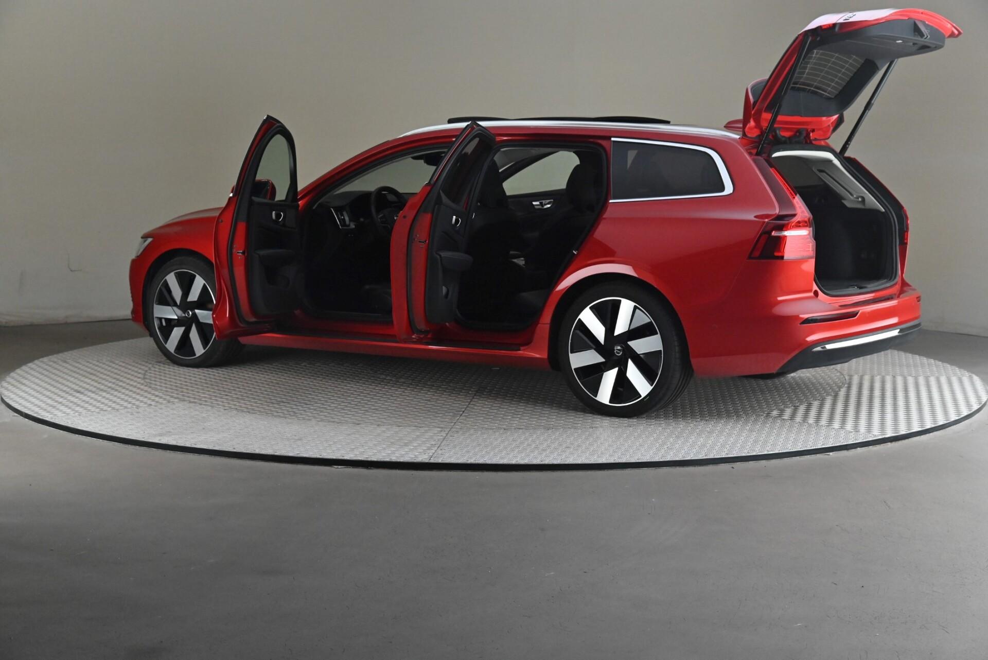 Volvo V60 2024, bild 7/33