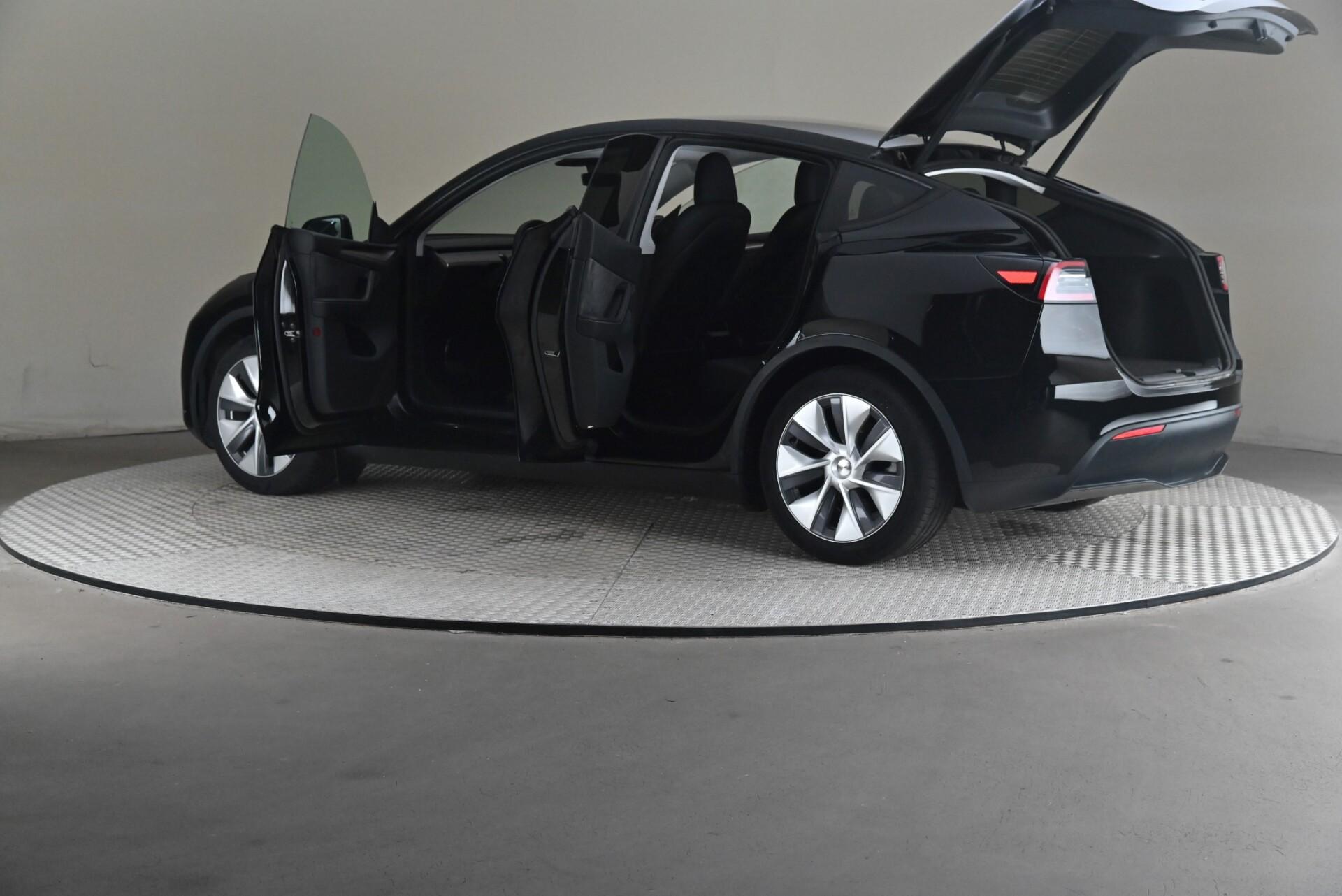 Tesla Model Y RWD 2023, bild 7/32
