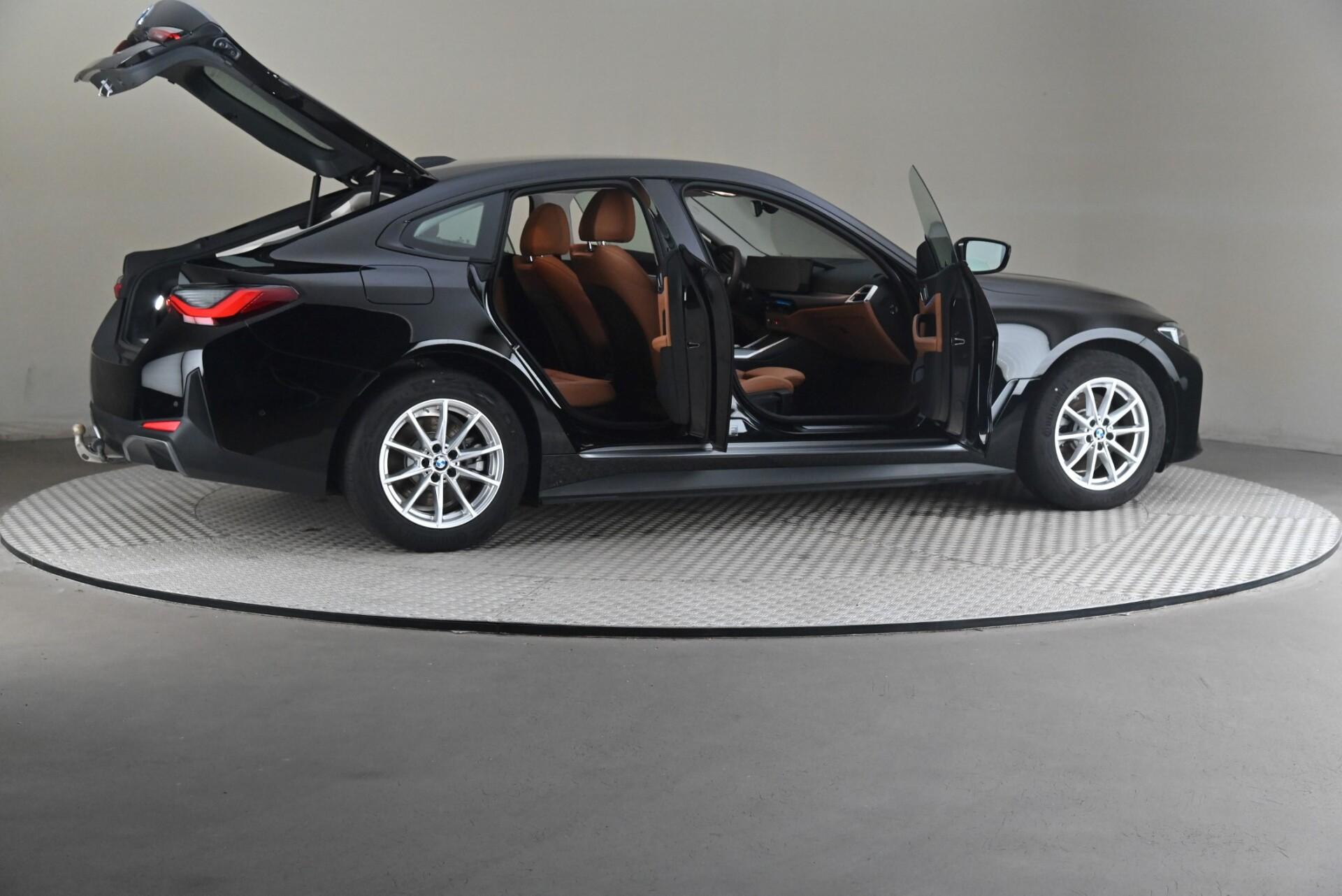 BMW i4 eDrive35 Charged 2025, bild 6/28