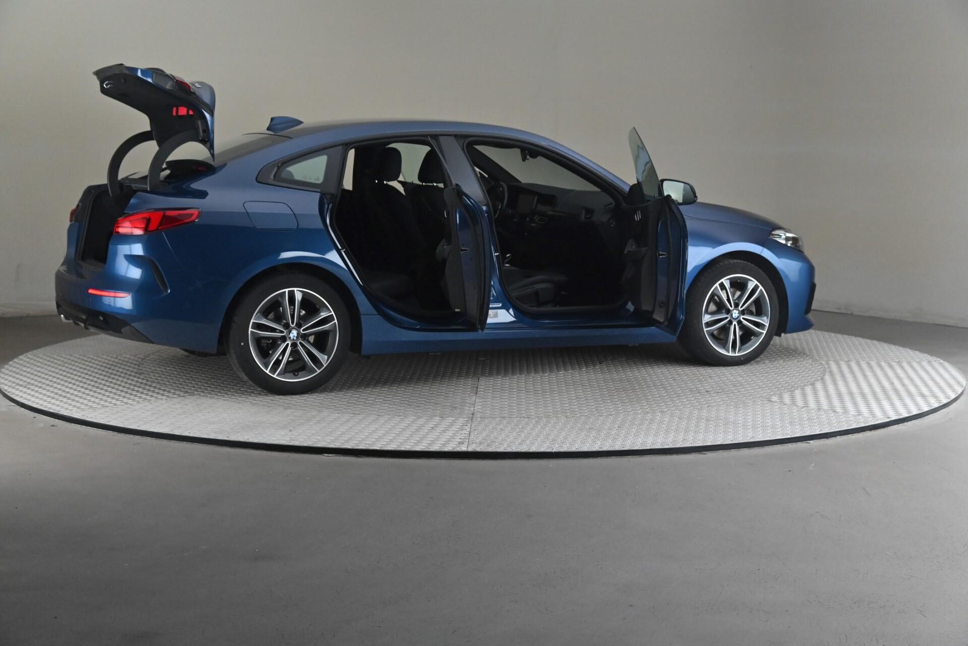 BMW 218 2022, kuva 6/24