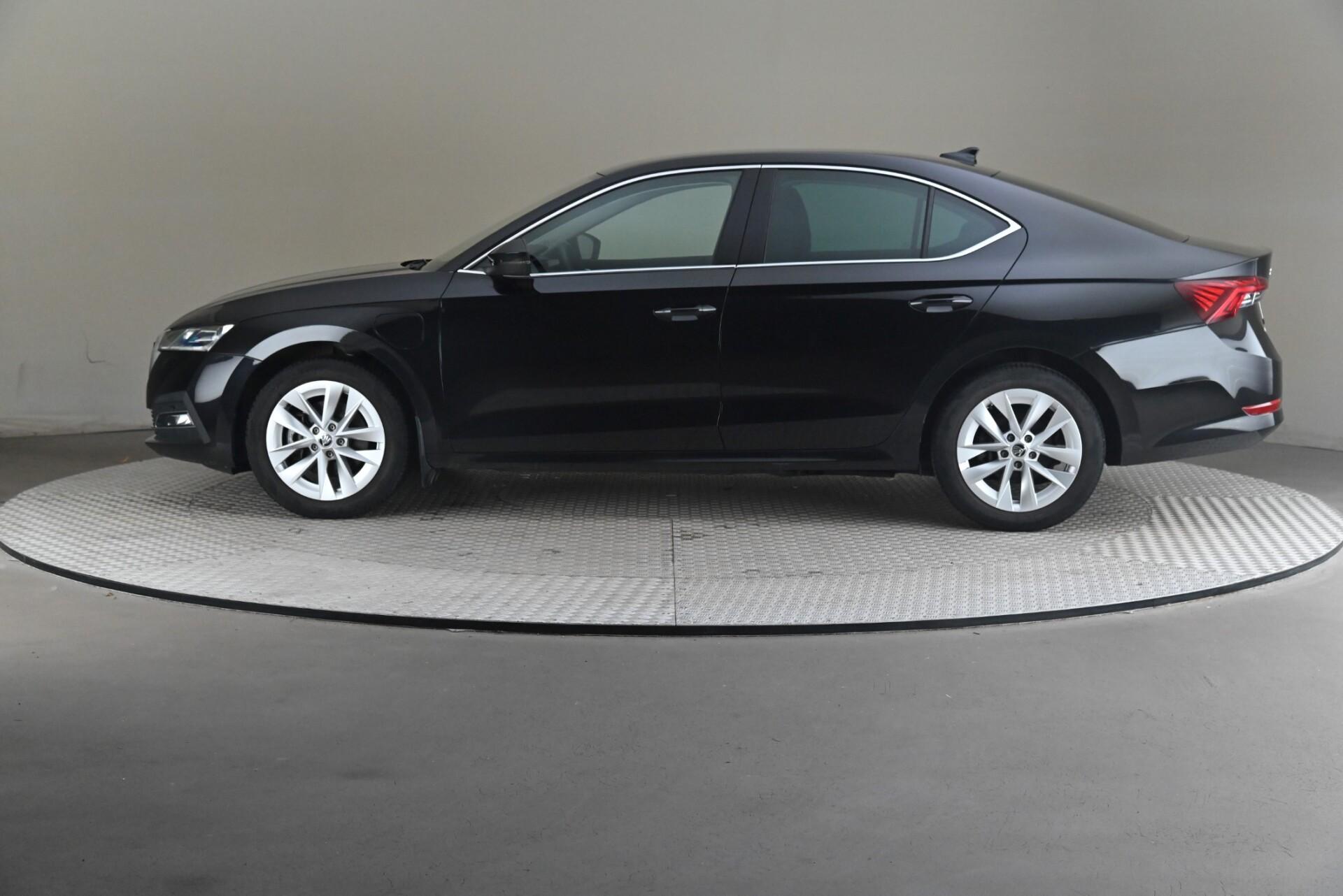 Skoda Octavia 1.4 TSI PHEV Style iV DSG 2023, bild 4/32