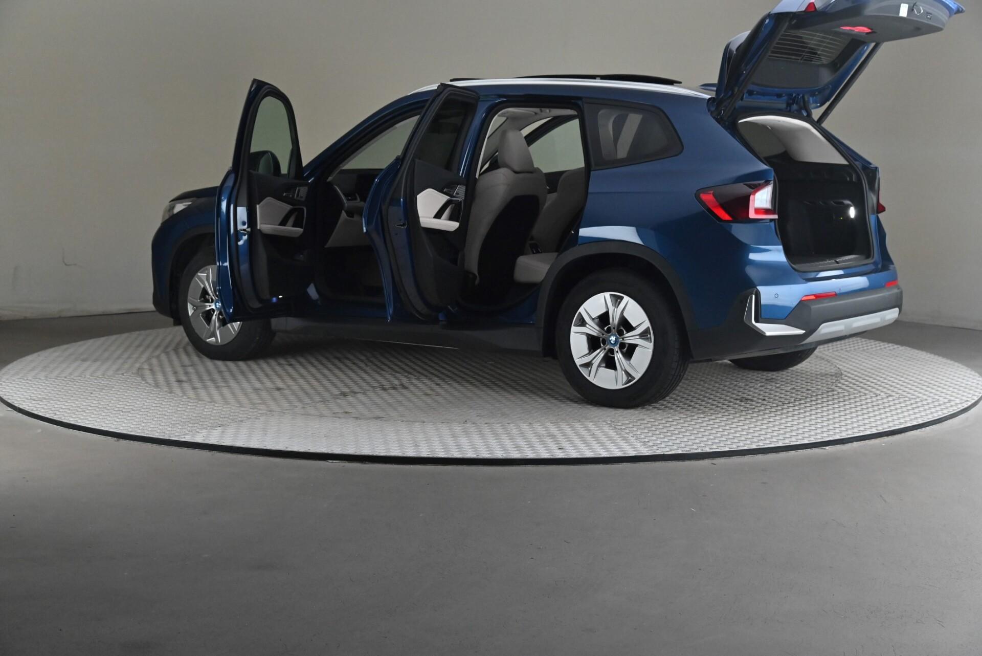 BMW iX1 U11 30 xDrive Charged Plus 2023, bild 7/32