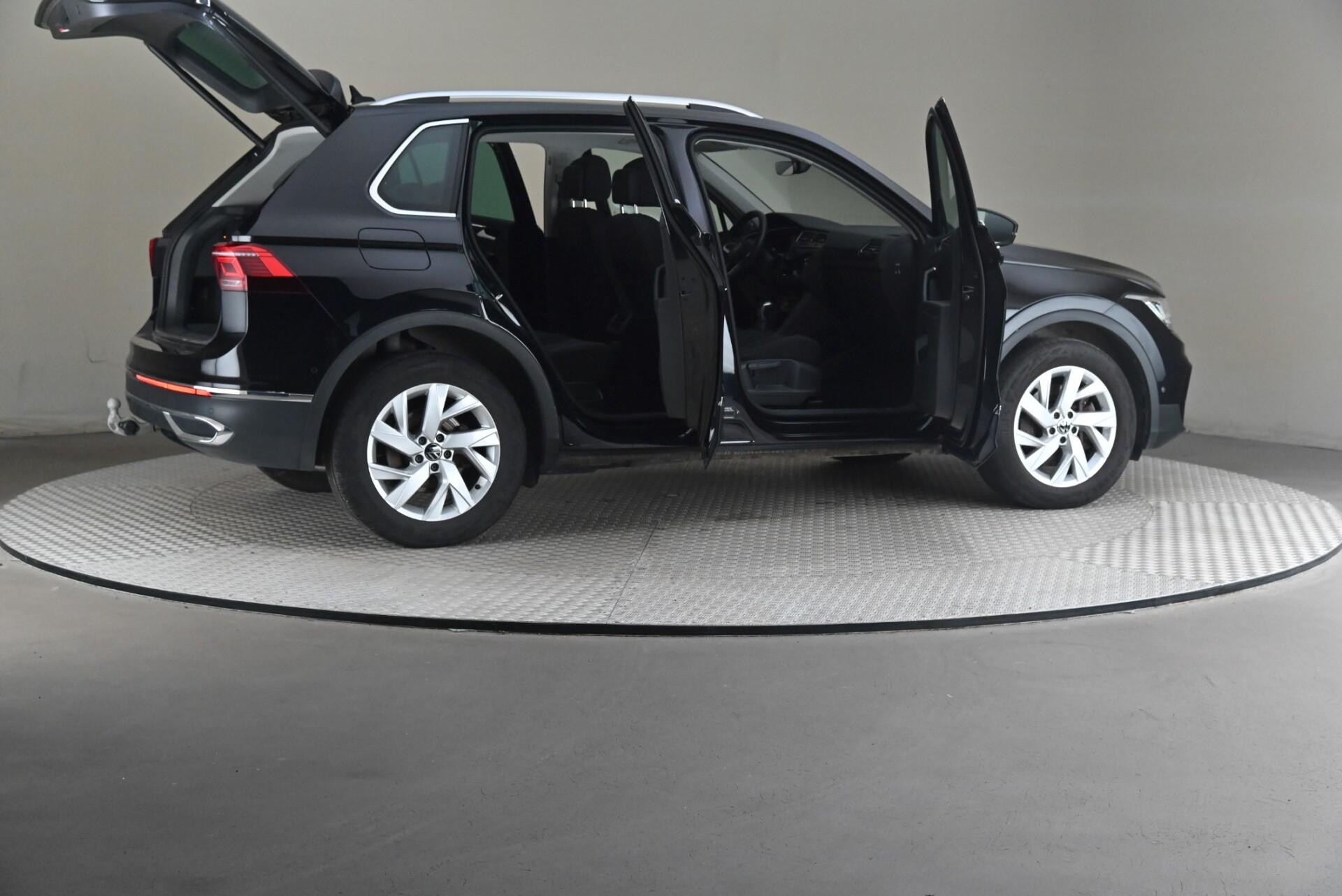 Volkswagen Tiguan 2023, bild 6/31