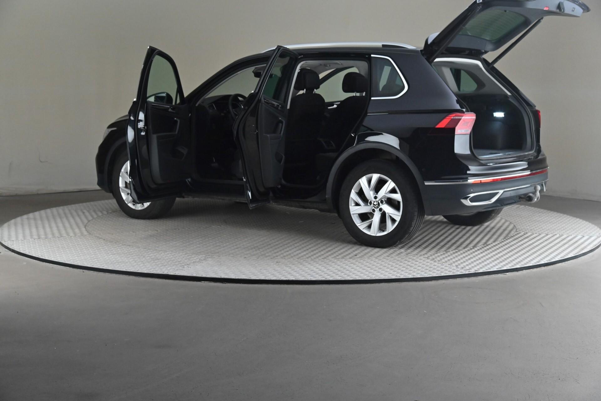 Volkswagen Tiguan 2023, bild 7/31