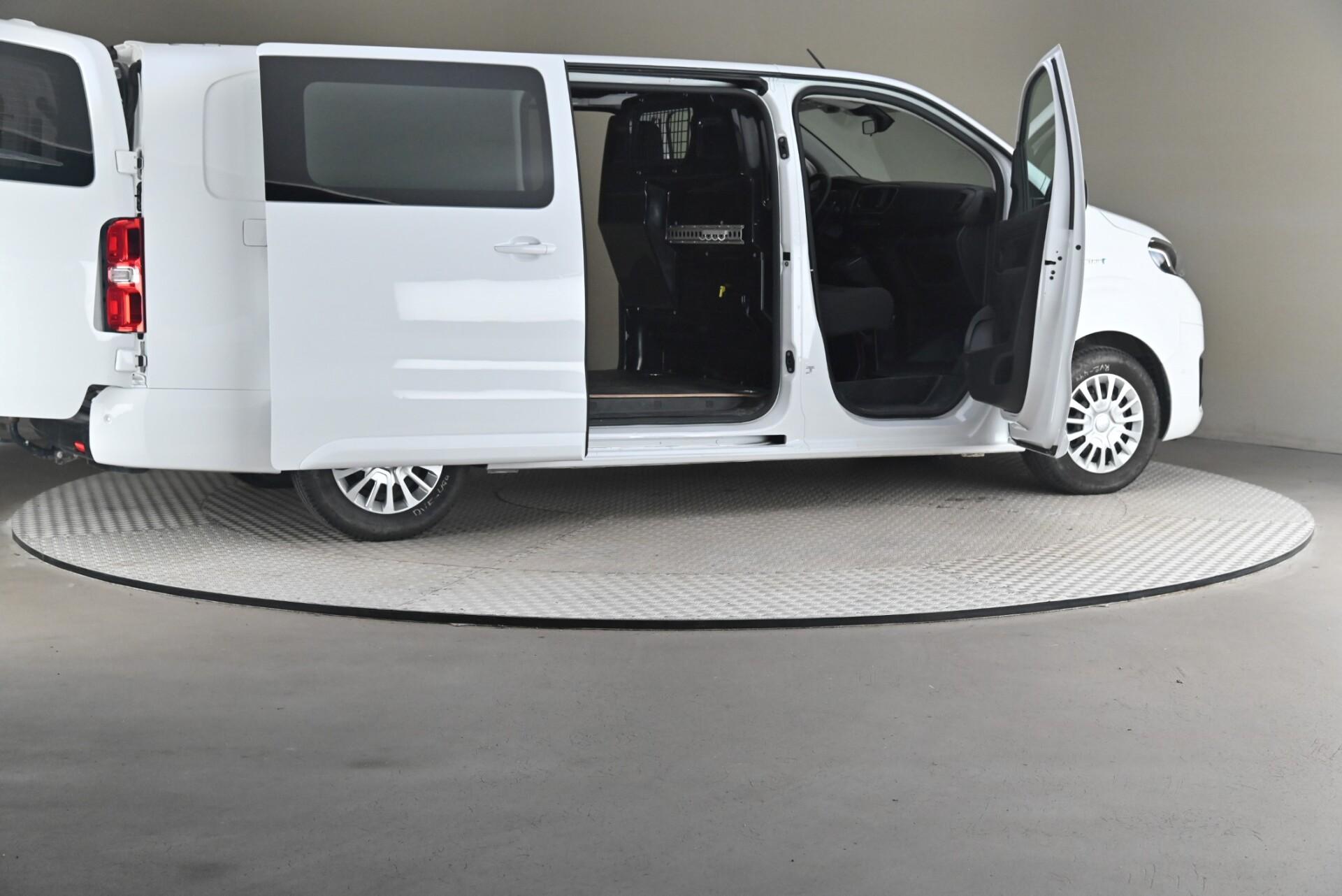 Toyota Proace EV L2 75 kWh 5-ovinen 2023, bild 6/32
