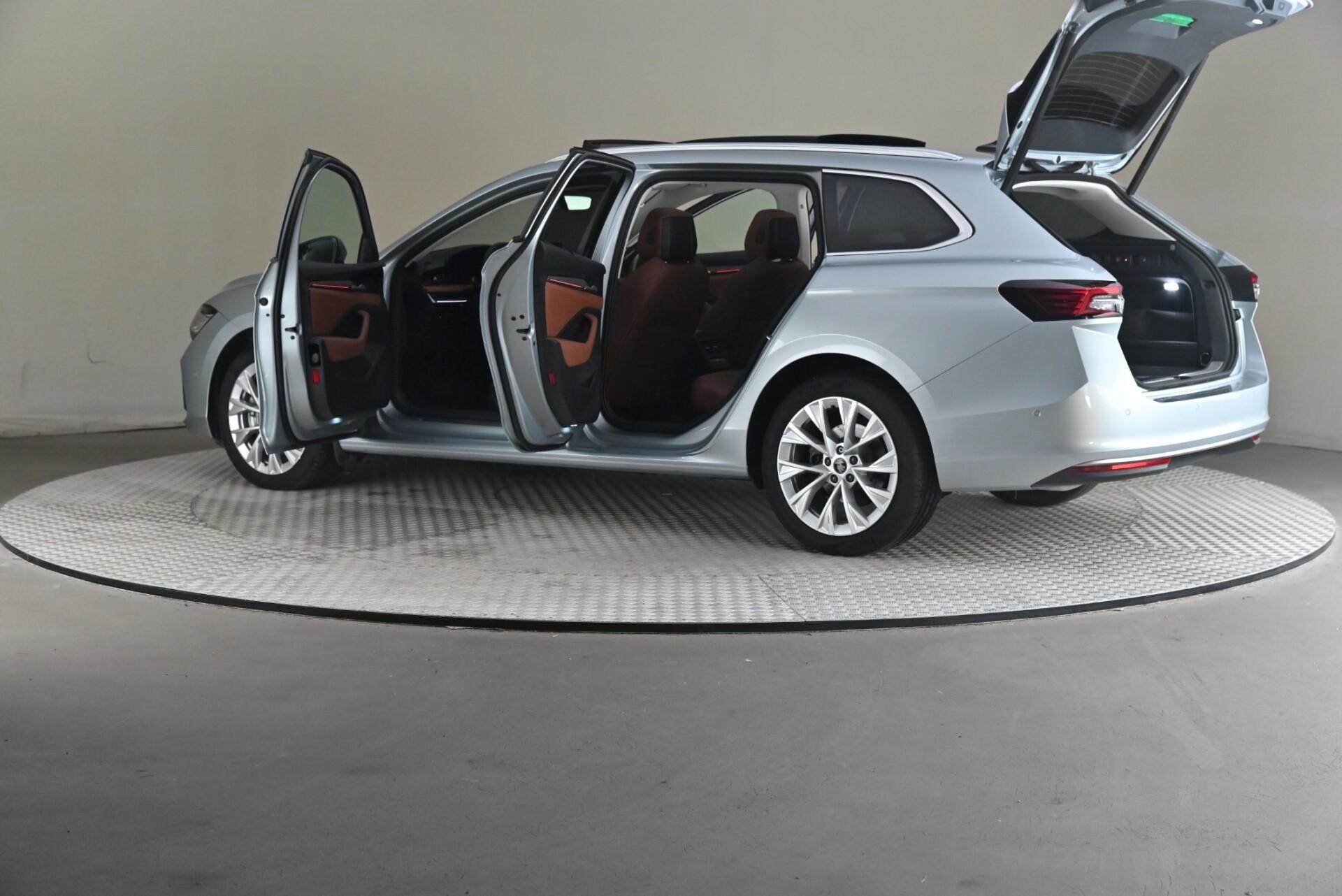 Skoda Superb 2025, bild 7/31