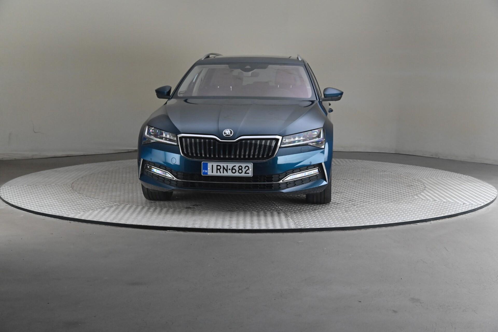 Skoda Superb 2023, bild 3/31