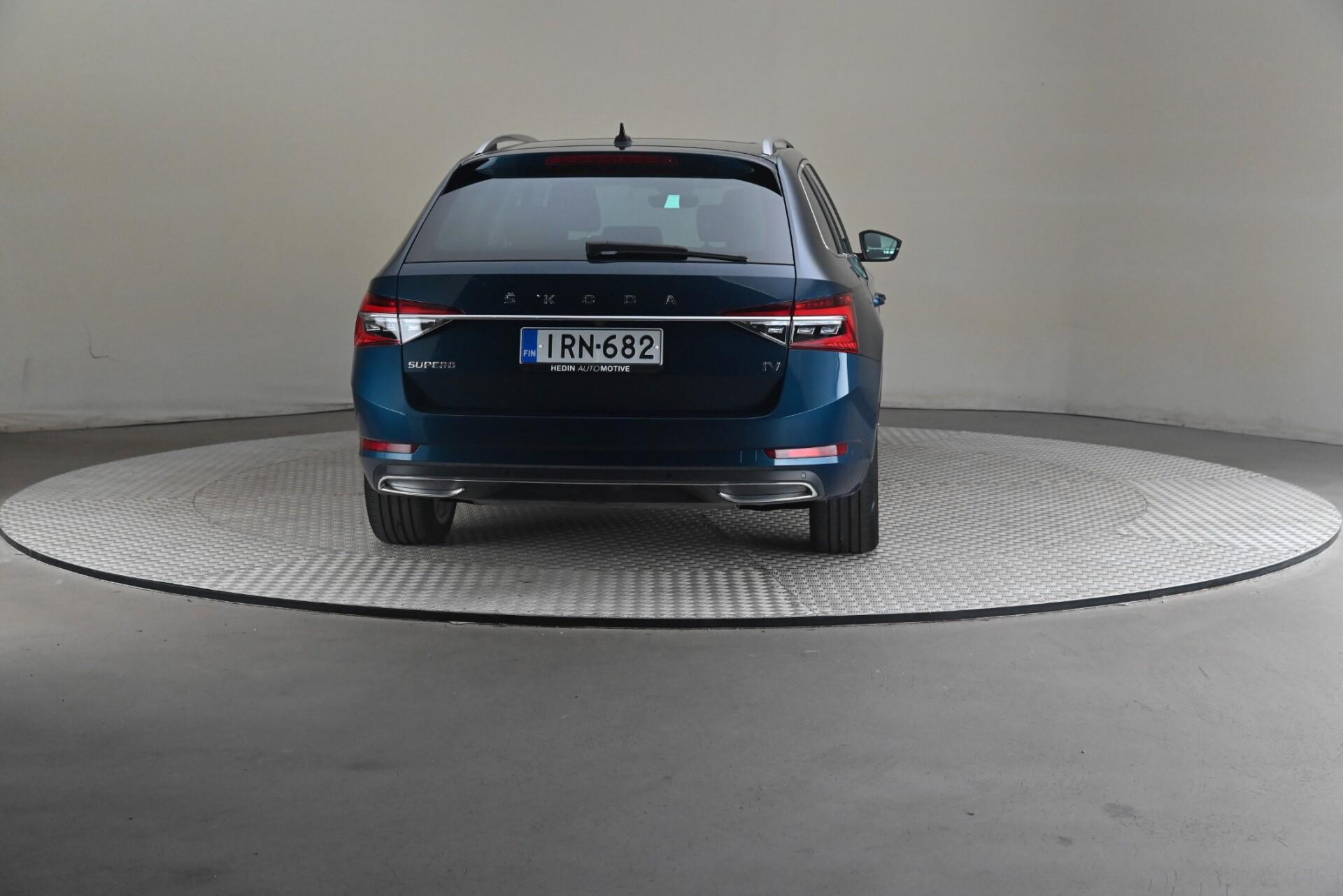 Skoda Superb 2023, bild 5/31
