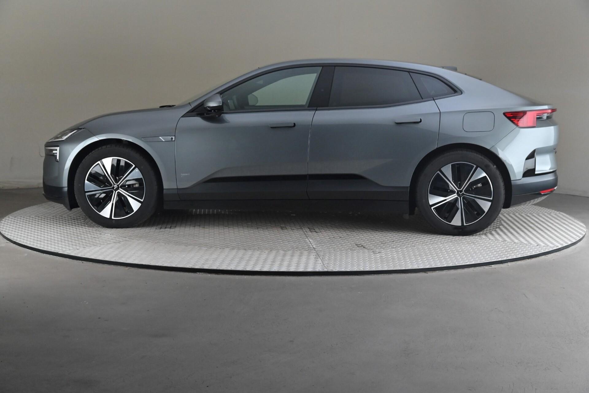 Polestar 4 2025, bild 4/36