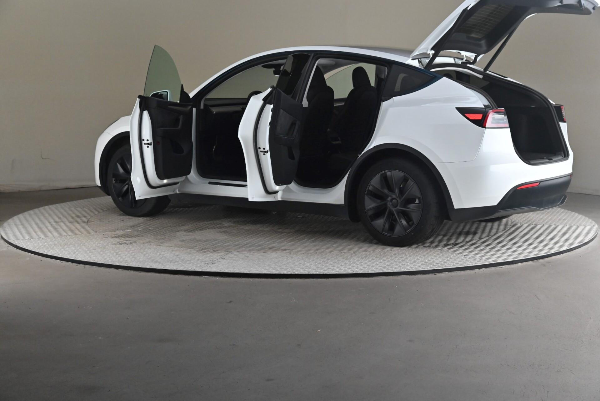 Tesla Model Y RWD 2025, bild 7/31
