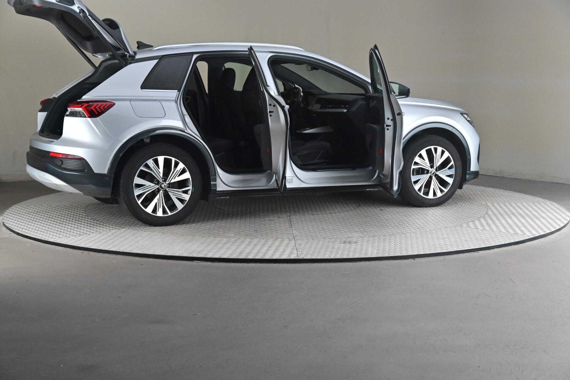 Audi Q4 e-tron 35 e-tron 2023, photo 6/27