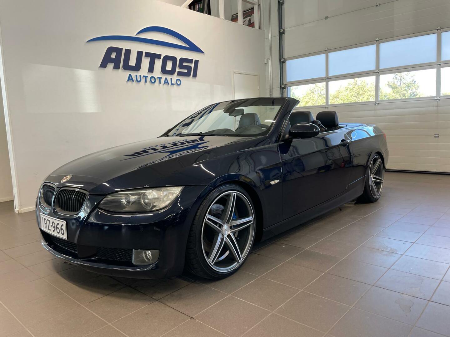 3.0d A E93 Cabrio // Prof. Navi / Nahat / Xenon / Valopaketti / 2 x renkaat //