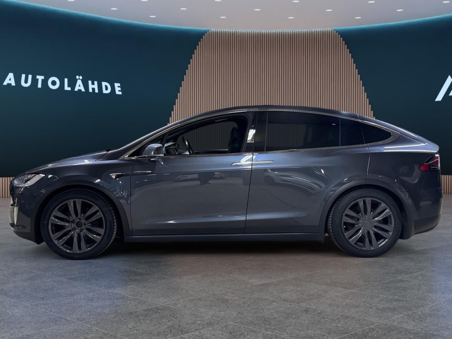 Tesla Model X 2018, photo 3/22